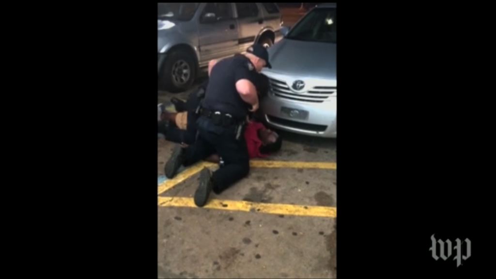 美司法部將調查黑人遭警槍殺案