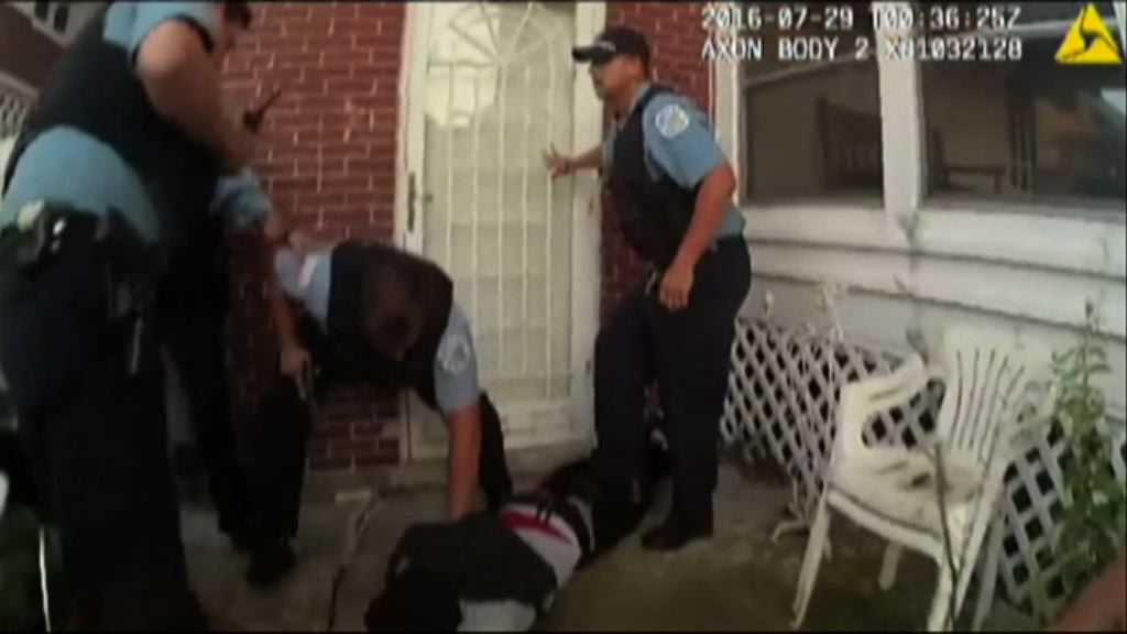 美國再有黑人青年遭警擊斃