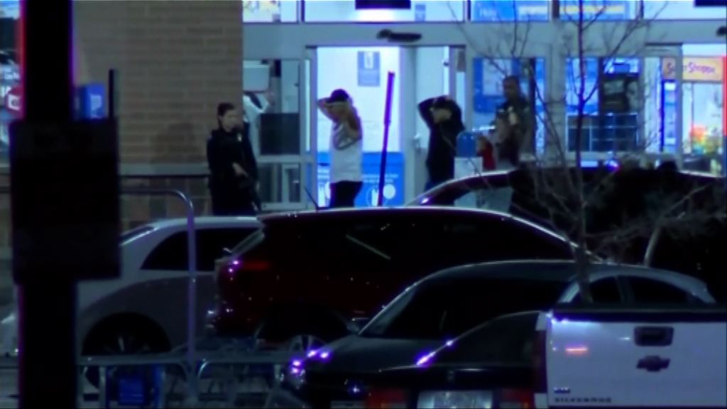 美國科羅拉多州超市槍擊案　槍手在逃