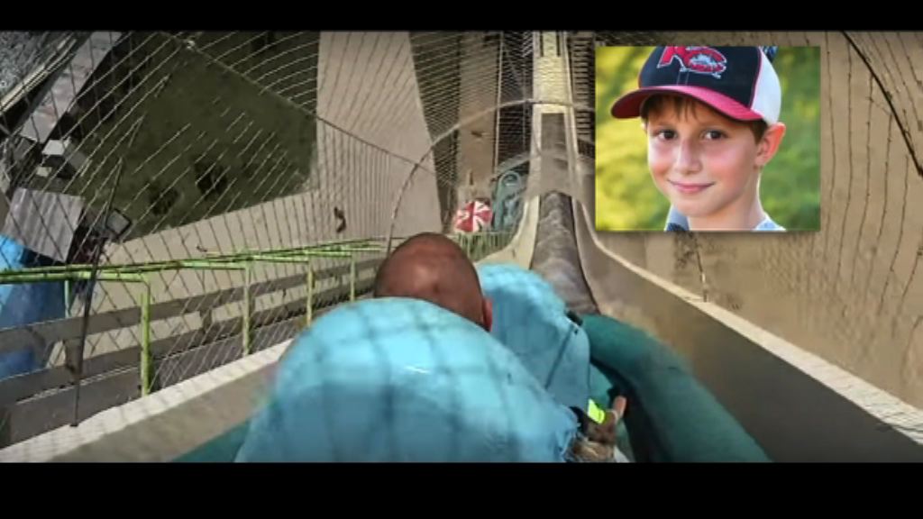 美國水上樂園滑梯事故一男童死