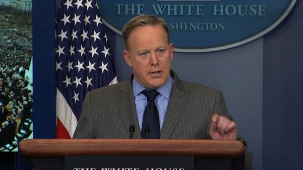 白宮發言人斯派塞多次與傳媒針鋒相對