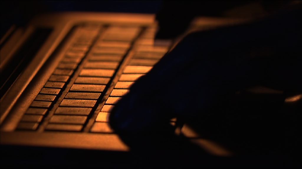 特朗普稱中國或涉入侵民主黨電郵