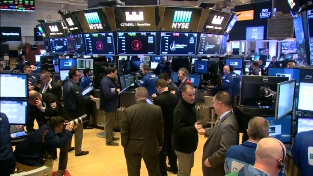 債息升美股又急瀉　道指尾市「倒水」瀉逾千點收市