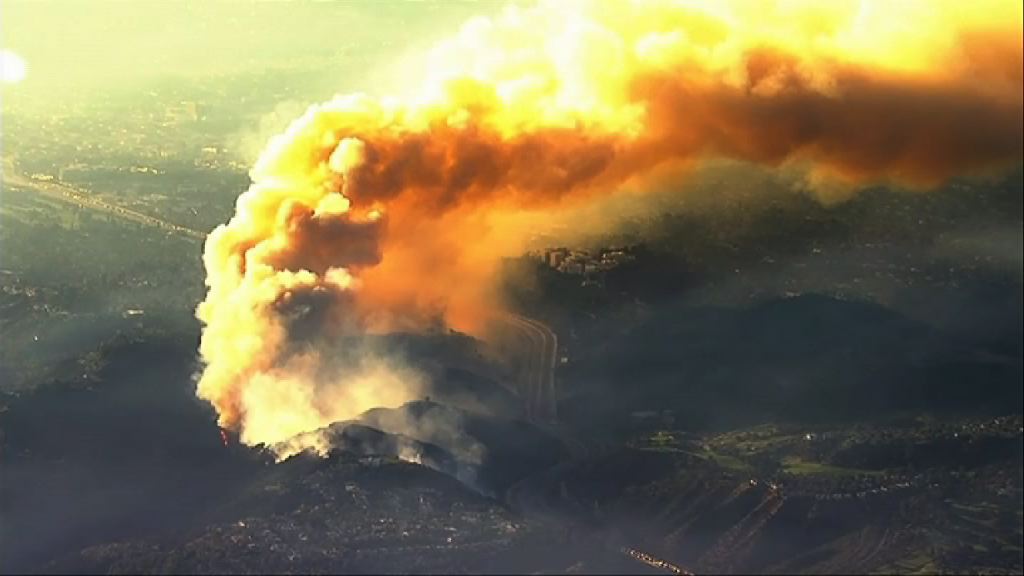 美國南加州山火持續近廿萬人疏散