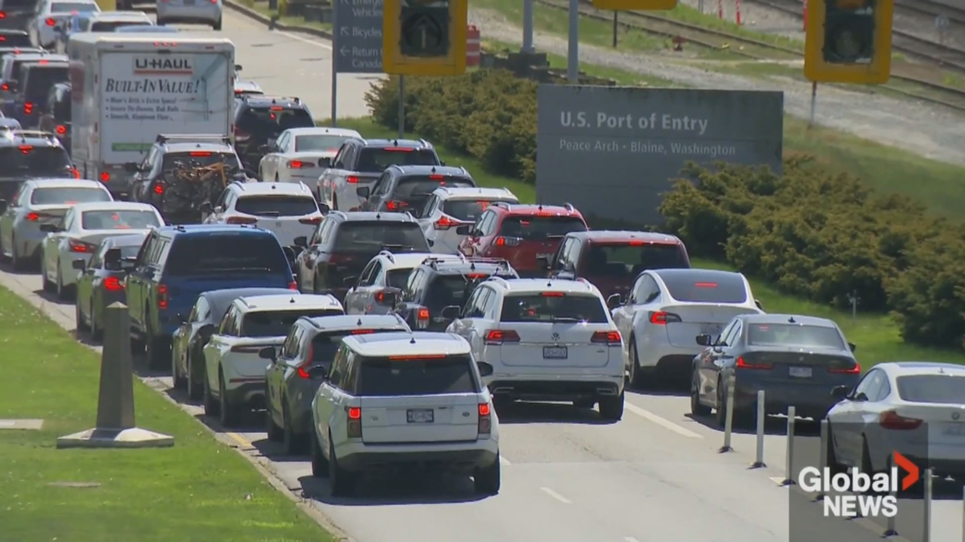 美國海關在美加邊境搜查出境車輛　出境時間增至以小時起跳