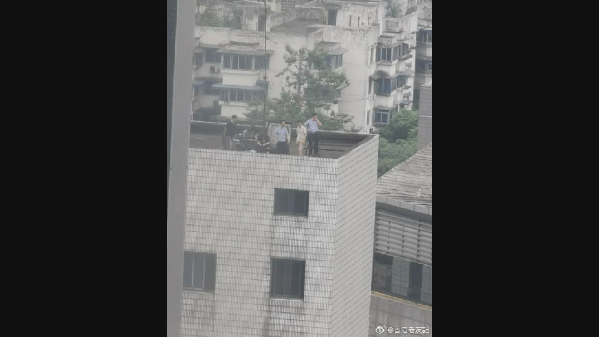 法國國際廣播電台：軍警在美國駐成都總領事館附近監視