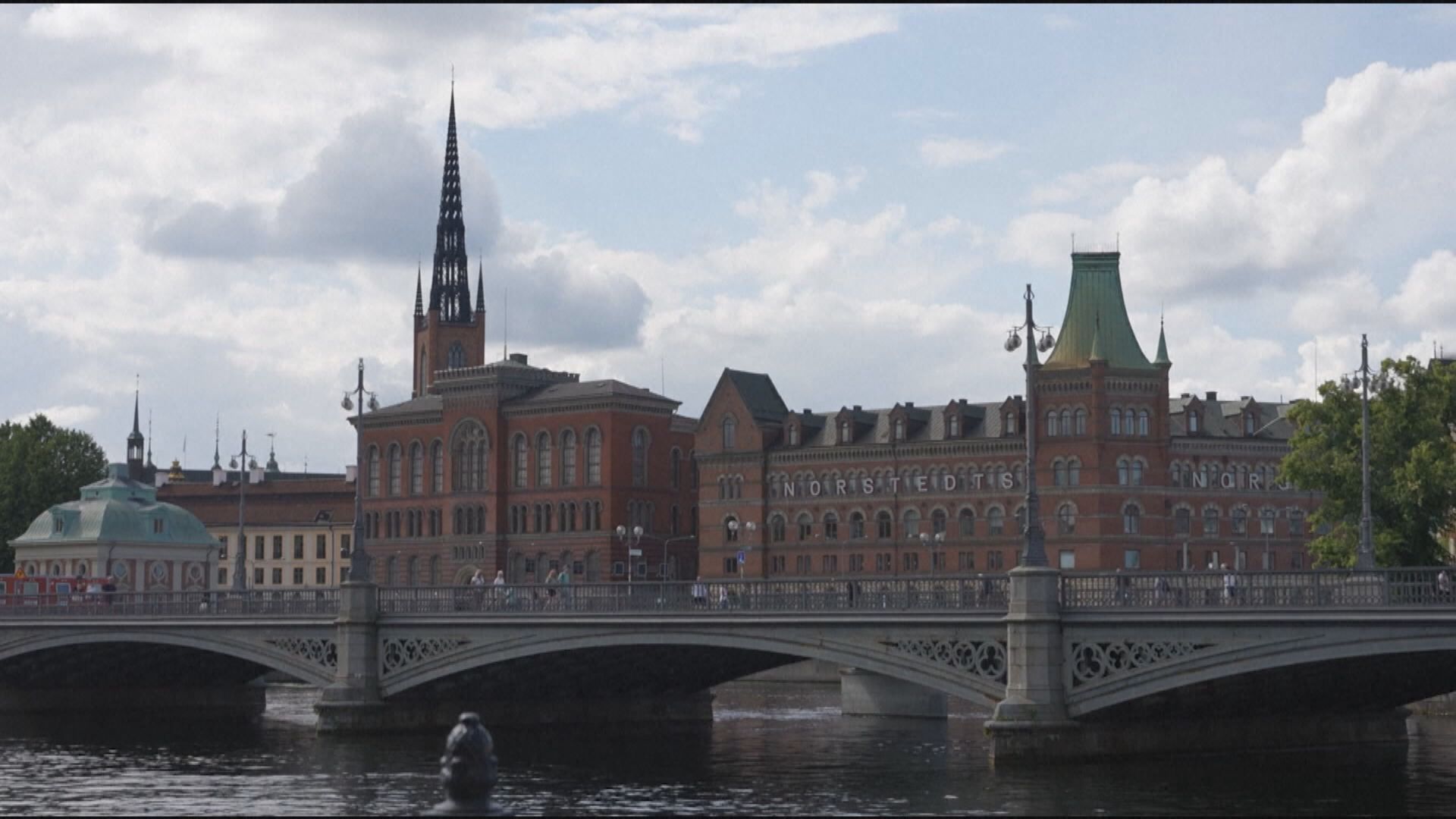 美國指貝森特下周晤何立峰討論貿易等問題