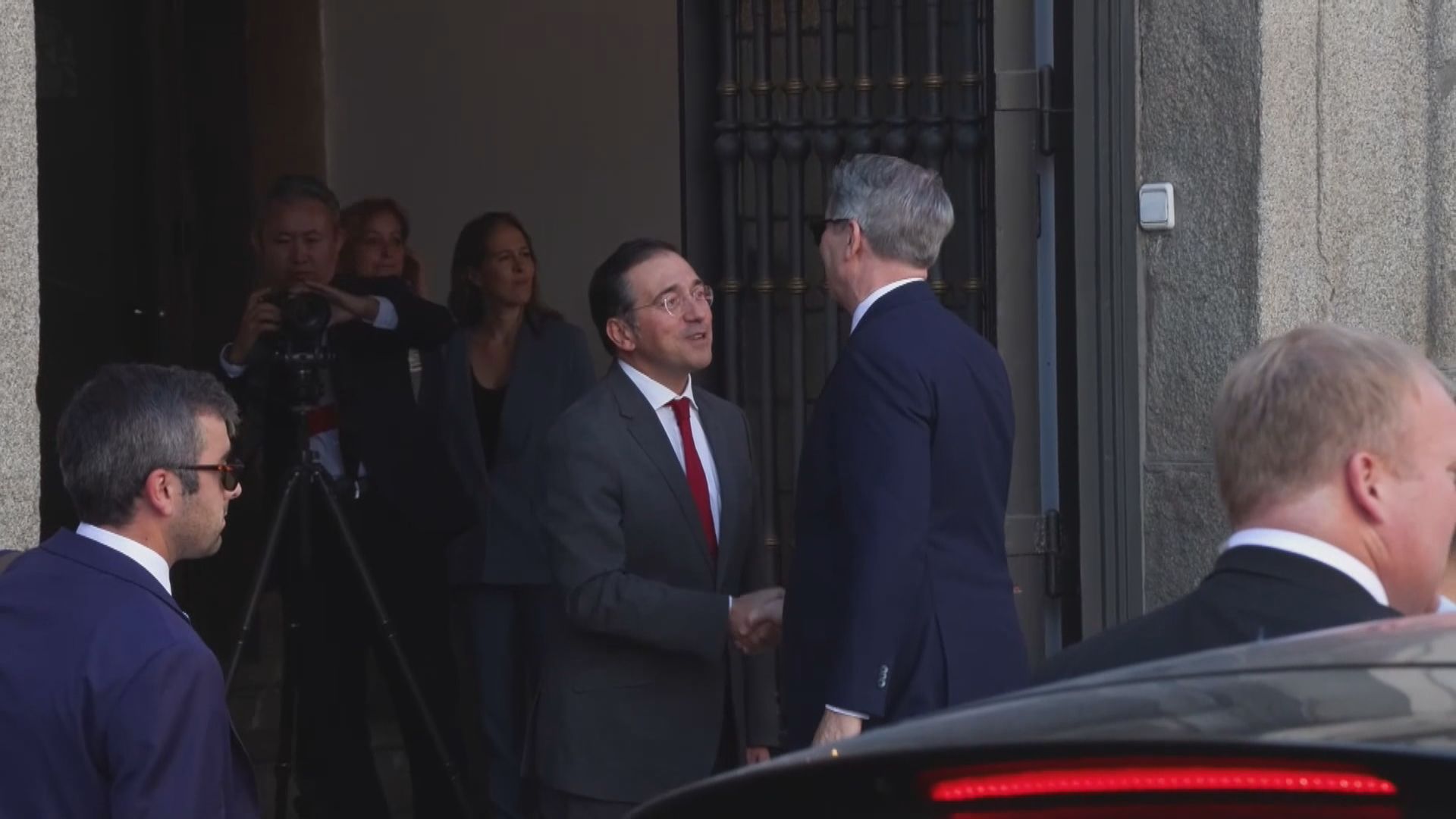 中美第四輪經貿談判首天會談結束周一繼續　分析料今輪談判難以取得突破