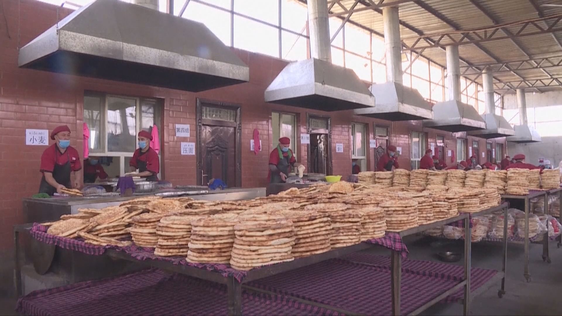 美國指三間公司涉強迫新疆維吾爾人勞動 外交部促美方立即停止對華污衊抹黑