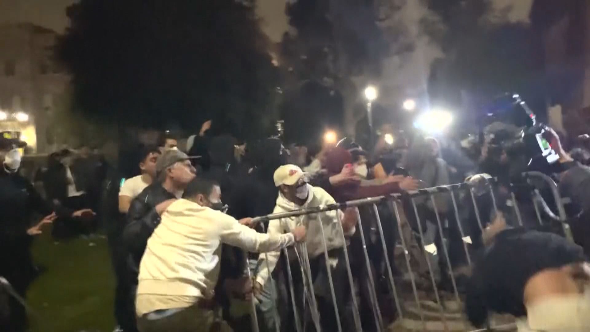 美國多間大學聲援巴人示威持續 再有多人被捕