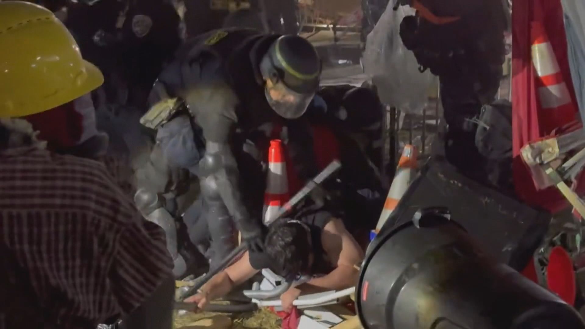 美國大學聲援巴人示威浪潮累計逾二千人被捕 拜登重申暴力就是違法