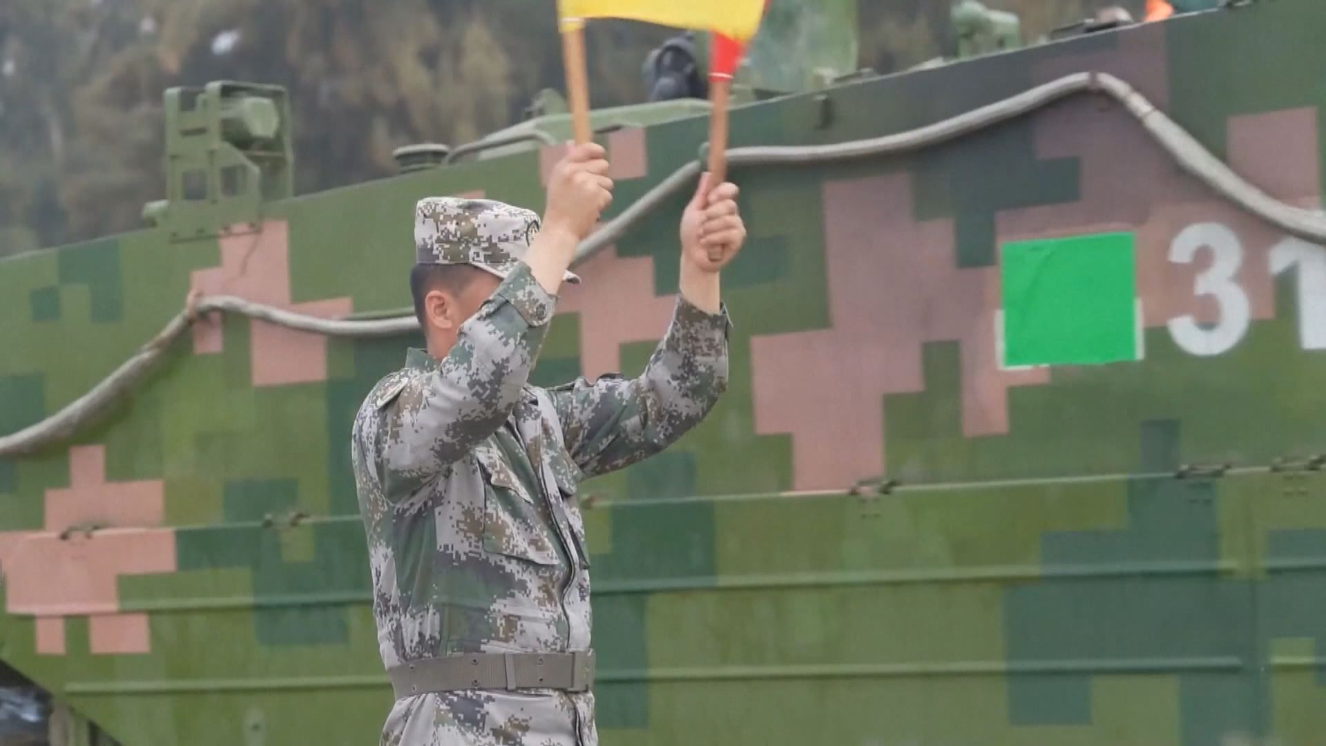 美國導彈巡洋艦周二通過台海　解放軍：全程跟監警戒