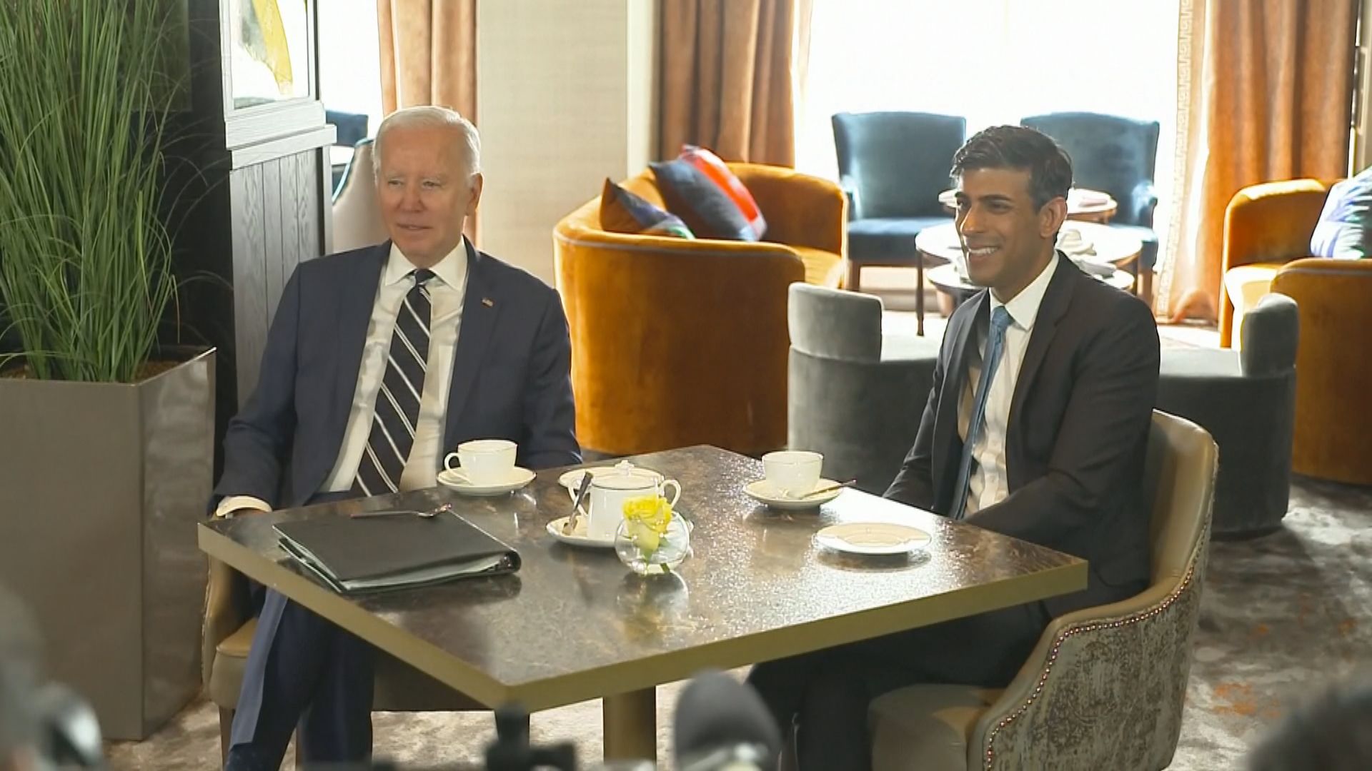 拜登跟辛偉誠在北愛爾蘭會晤