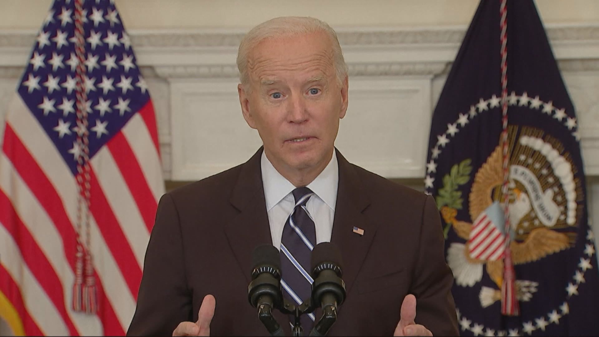 拜登推更嚴厲防疫措施強制聯邦僱員接種疫苗