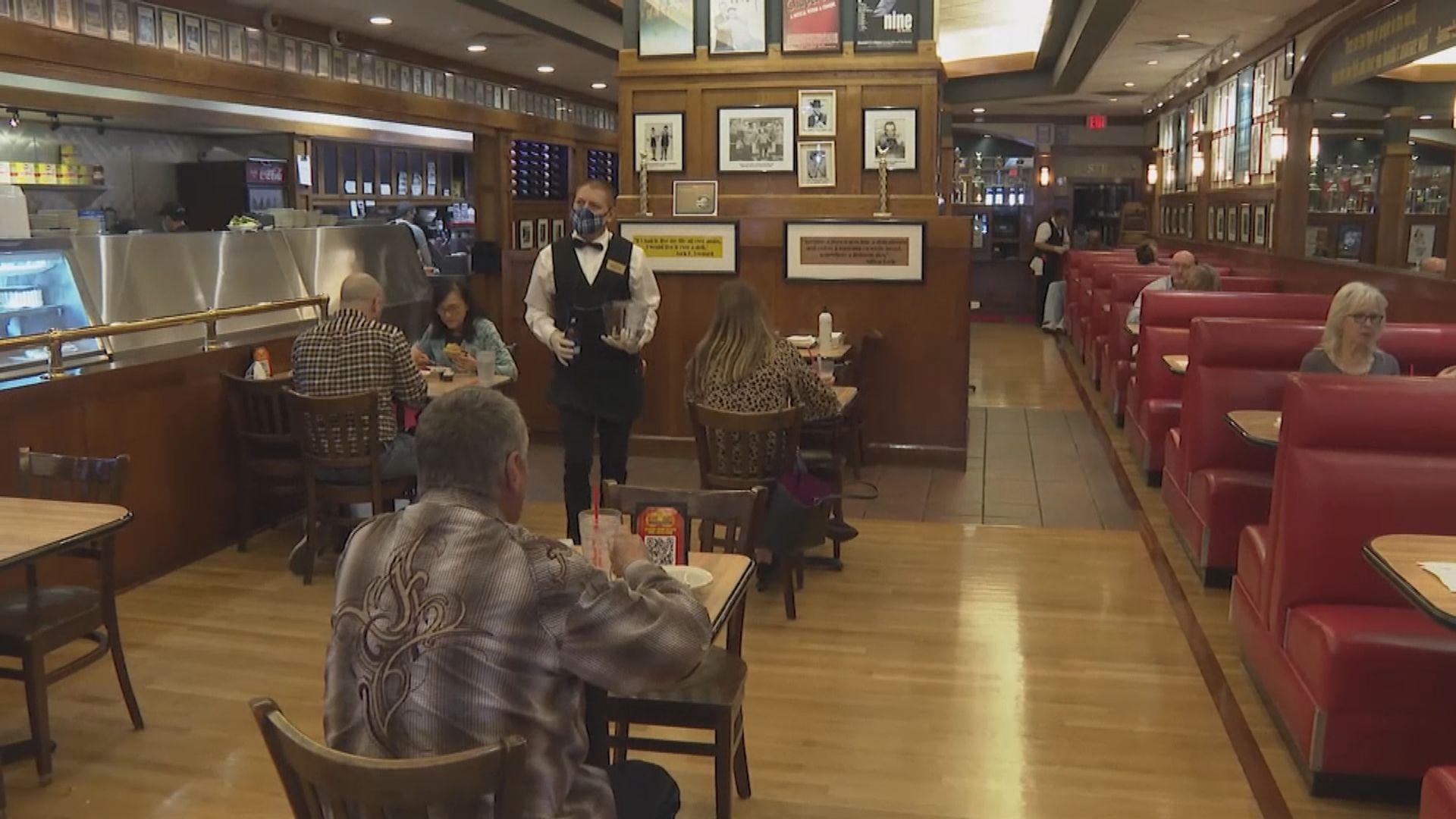 英國放寬防疫限制　研究推測英國已達至群體免疫