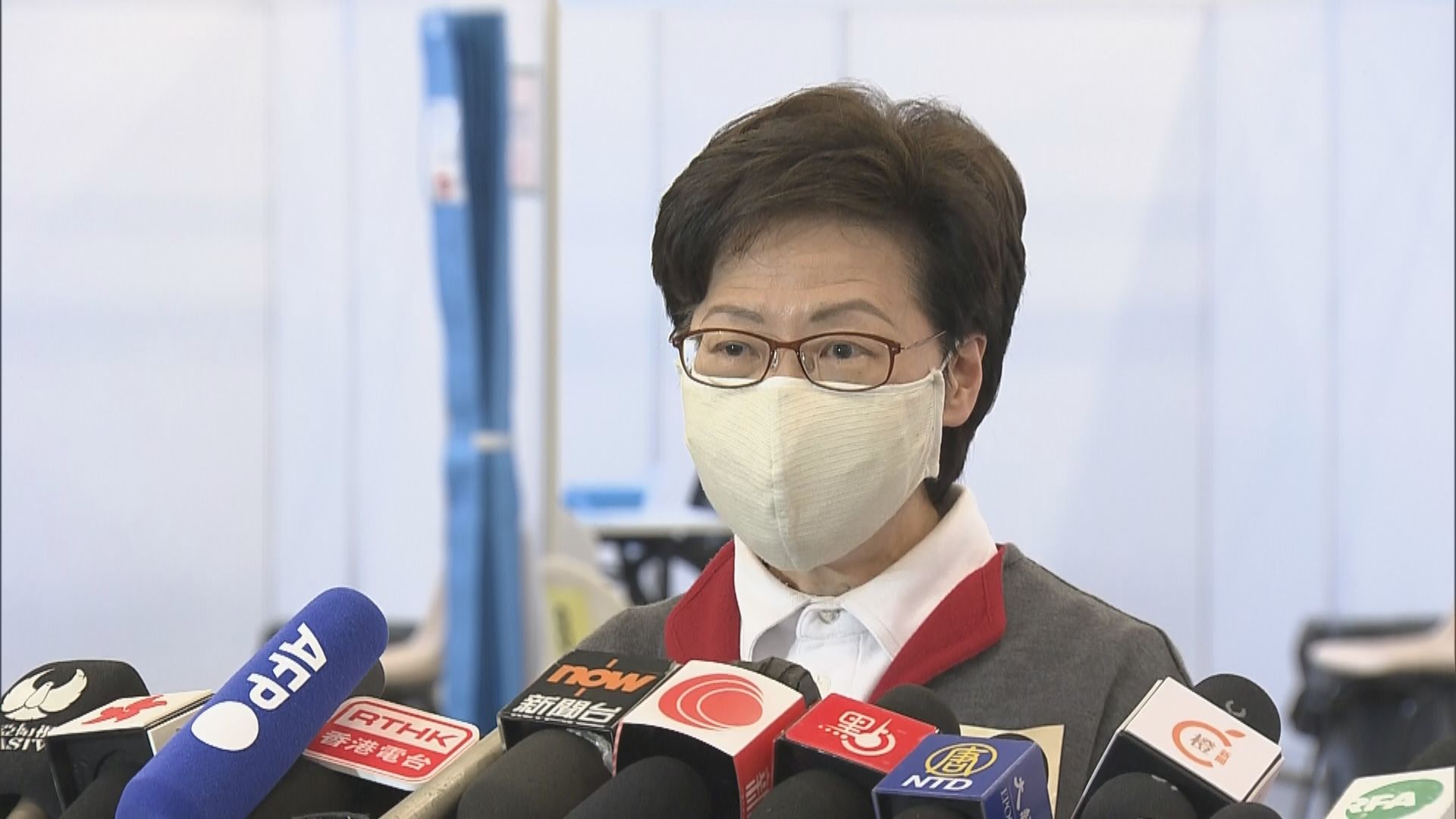 林鄭月娥：望疫苗接種計劃令經濟活動恢復正常