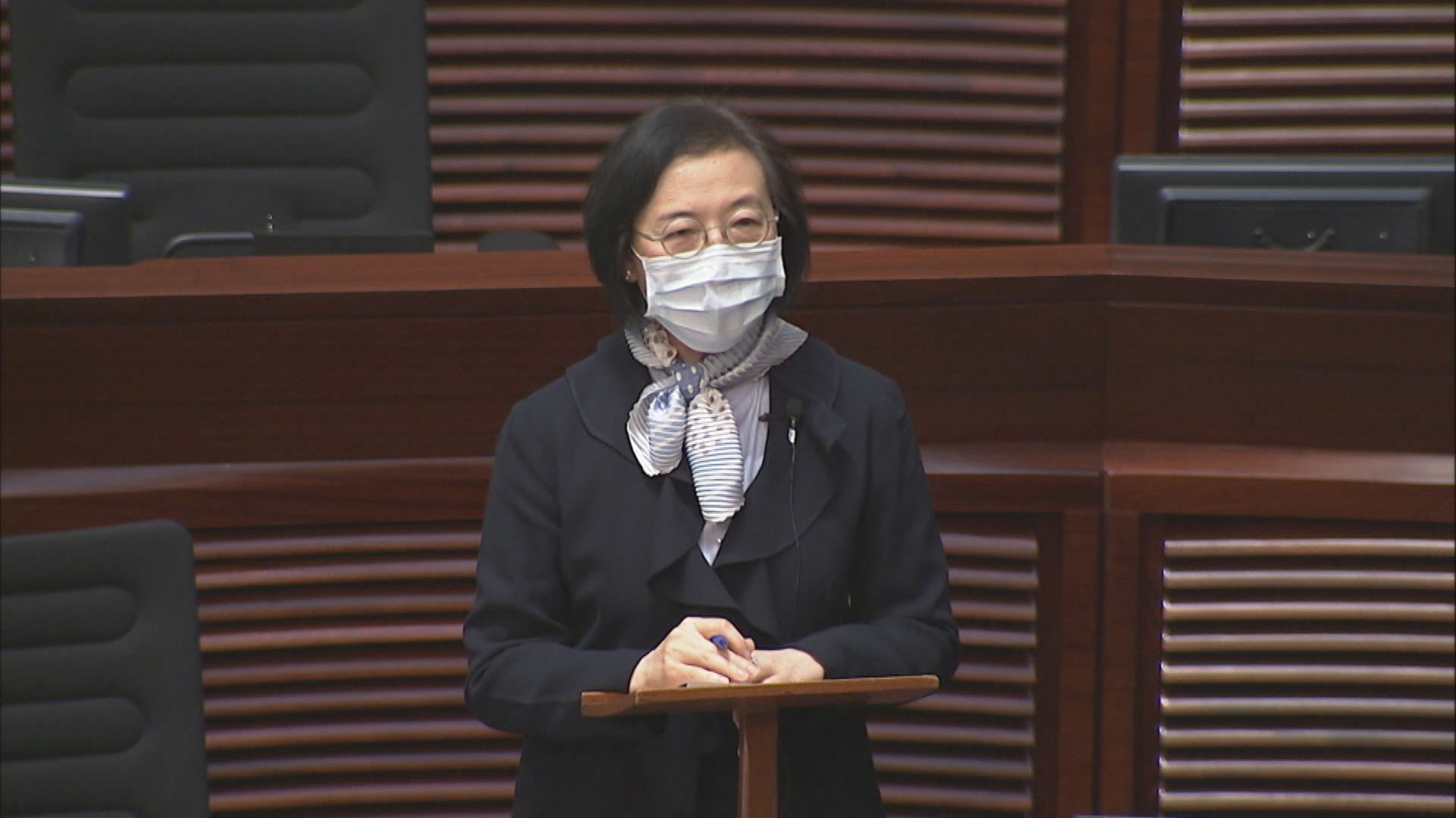 陳肇始︰發新聞公告前已通知中心停止接種復必泰疫苗