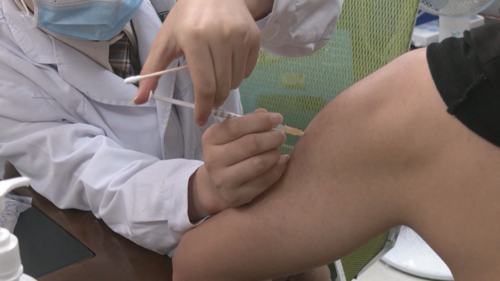 內地逾七成半人口完成接種新冠疫苗