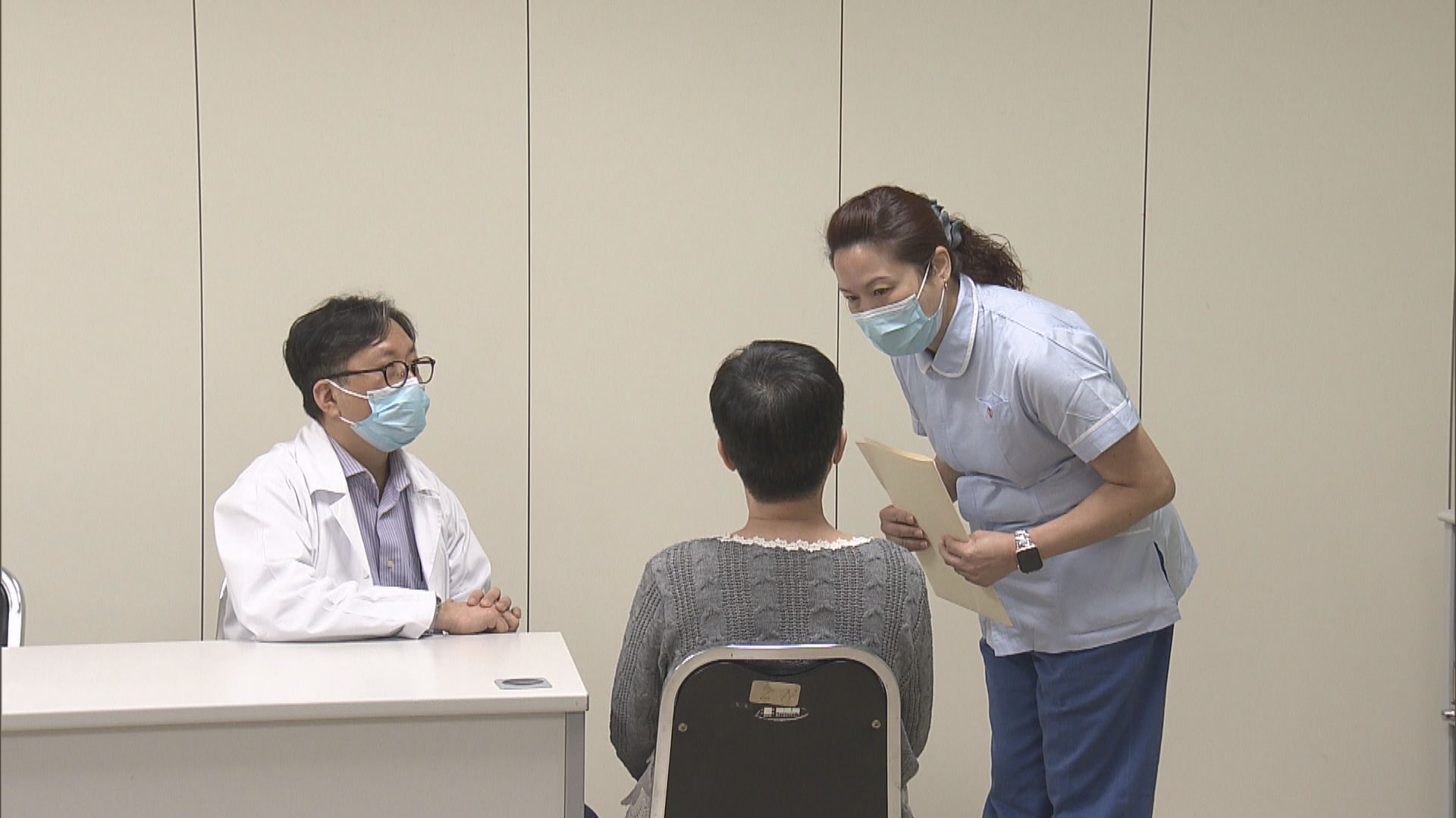 醫管局周一起為安老院舍院友接種復必泰疫苗