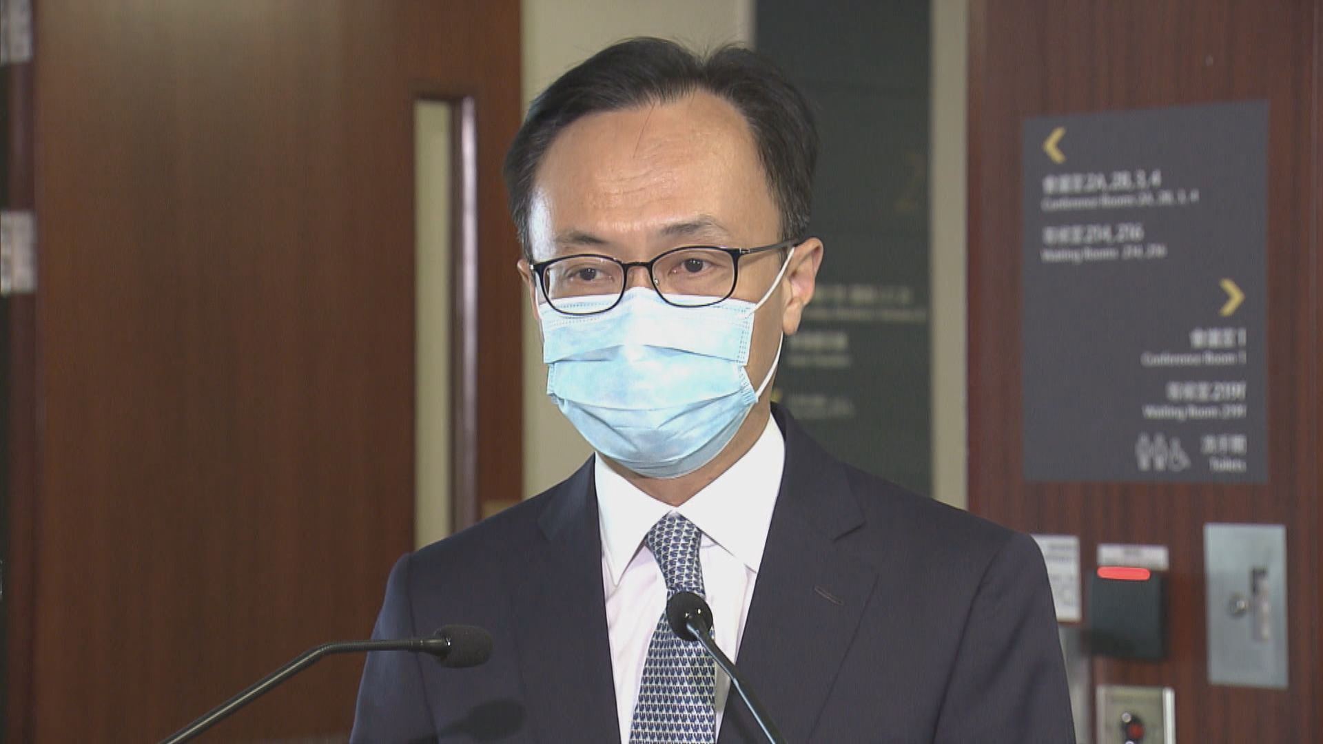 聶德權：十八區起動辦即場接種活動　方便長者打針