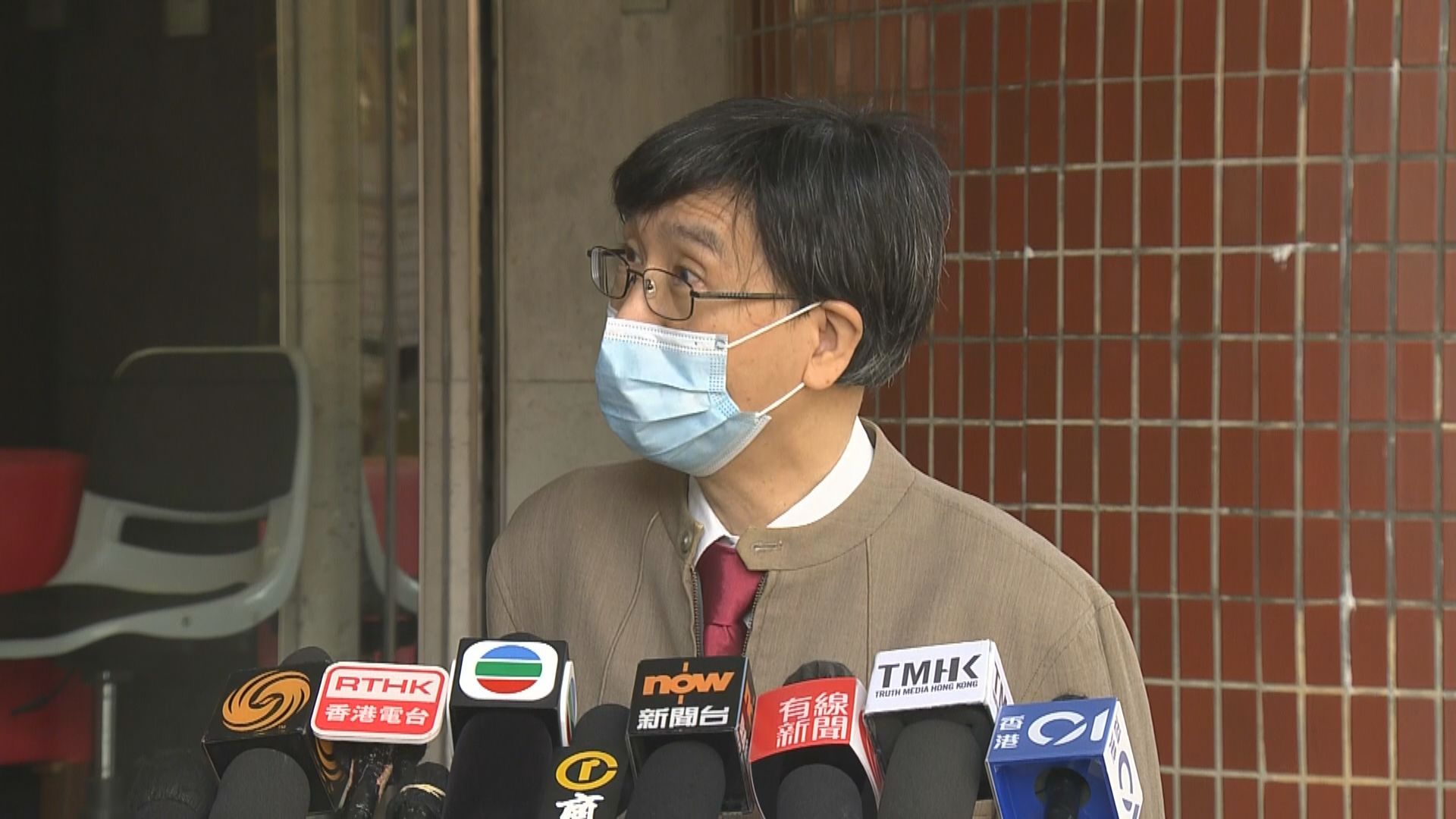 袁國勇倡設本地疫苗護照　訂下全民打針時間表