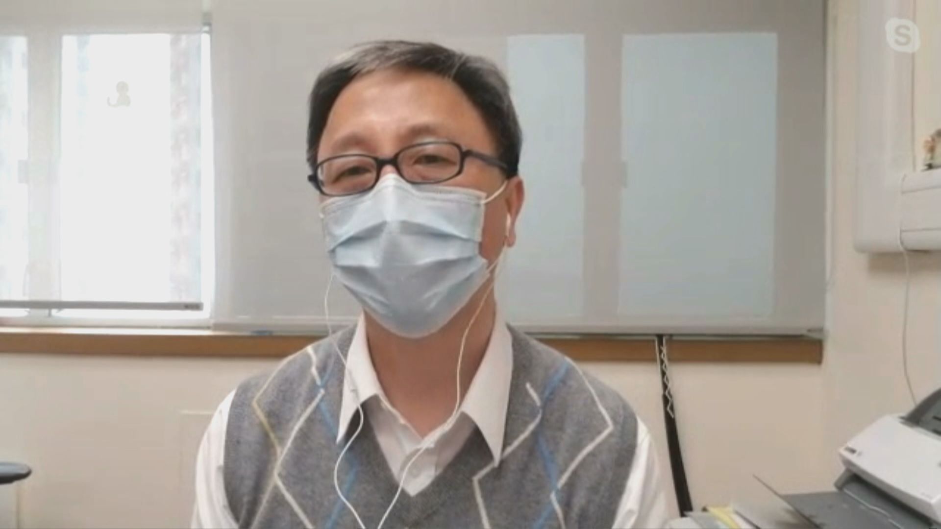 何栢良：接種第一針疫苗後若嚴重過敏　不宜接種第二針