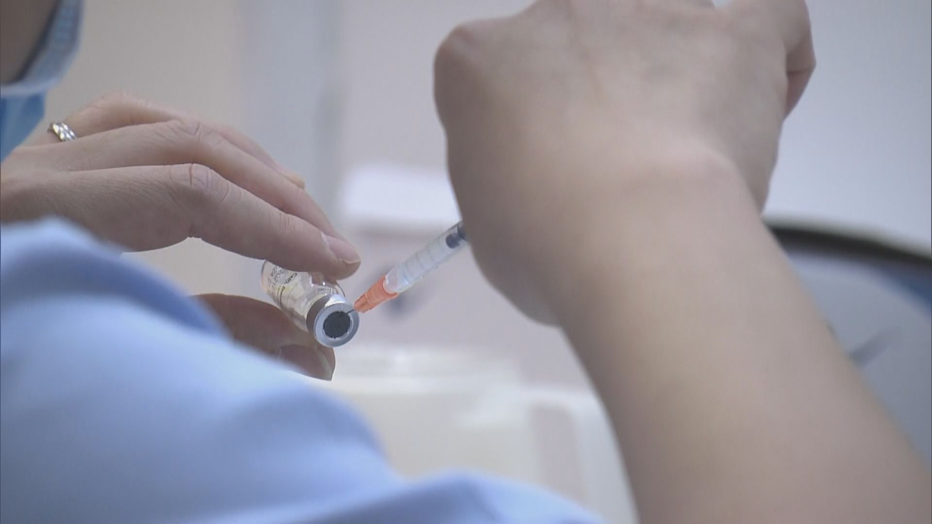 10人周日接種疫苗後不適送院