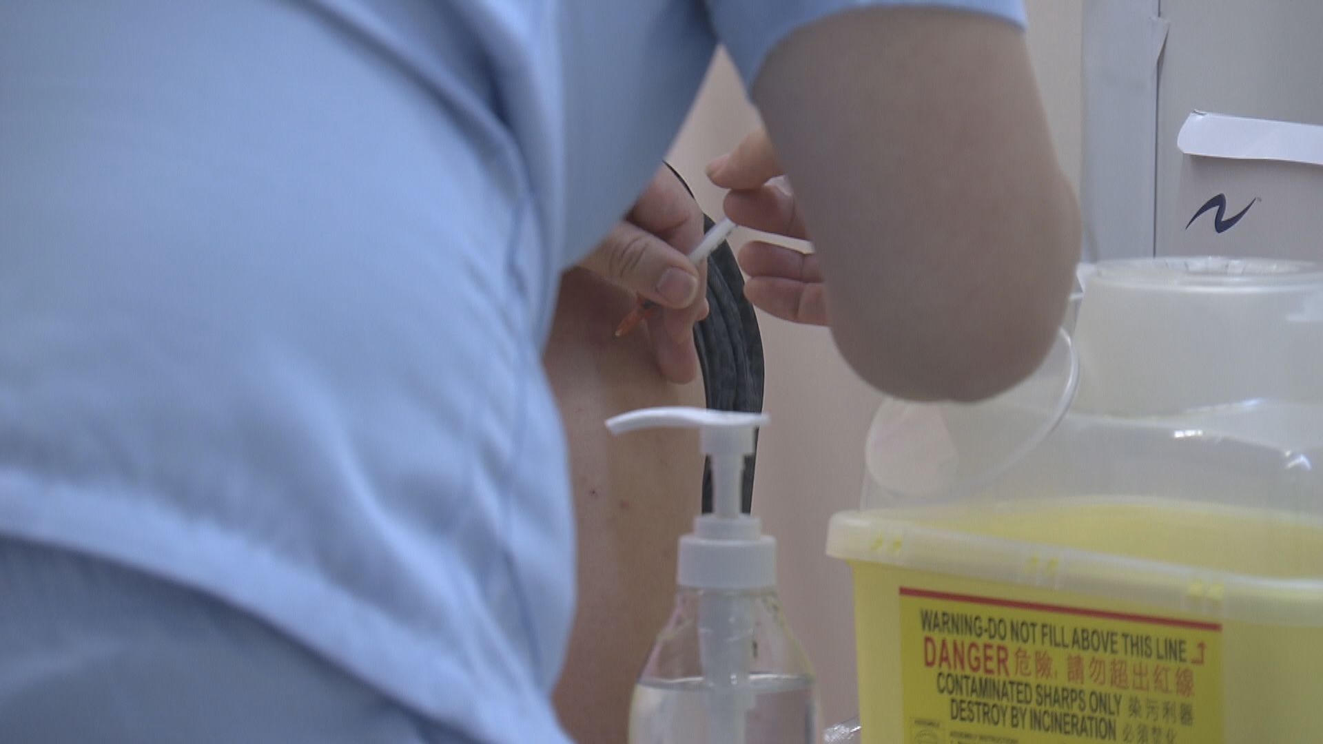 本港已接種811萬劑新冠病毒疫苗 