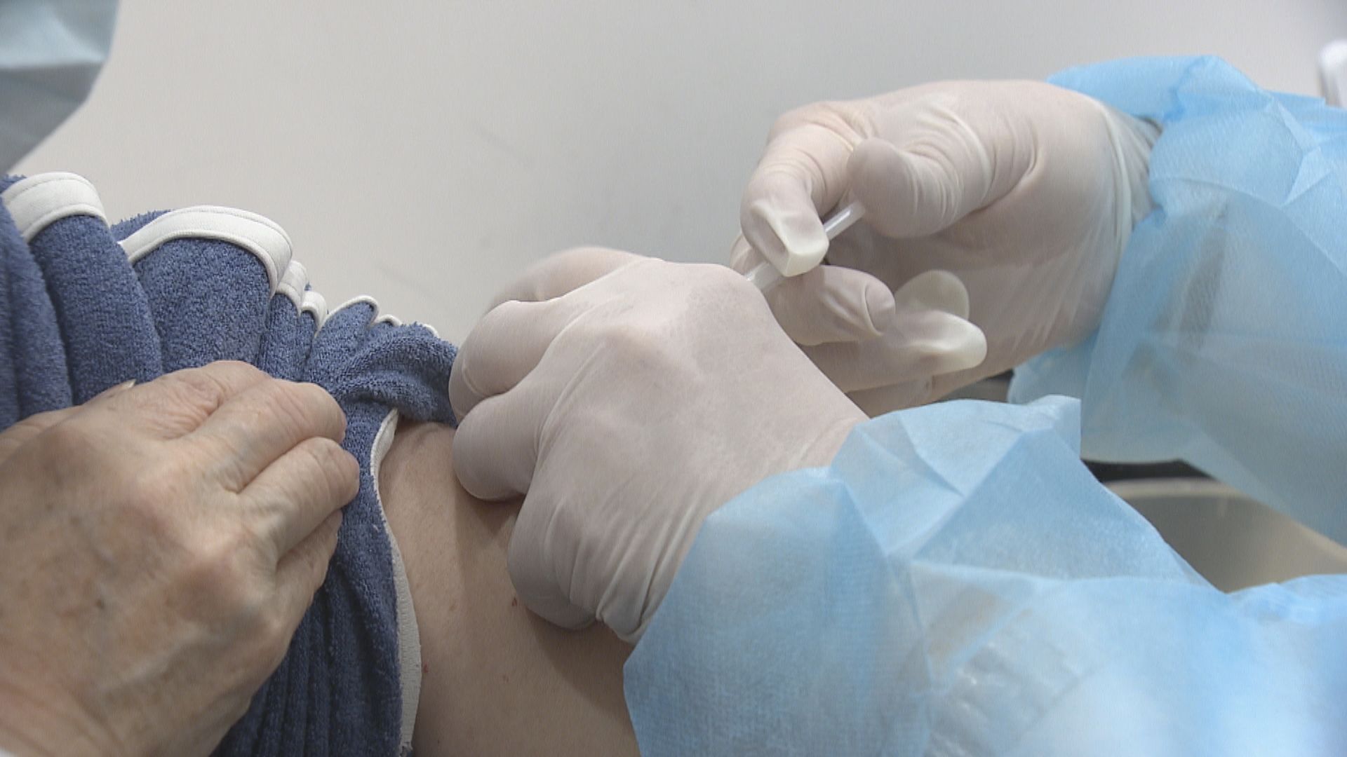 周六有約14100人接種新冠疫苗