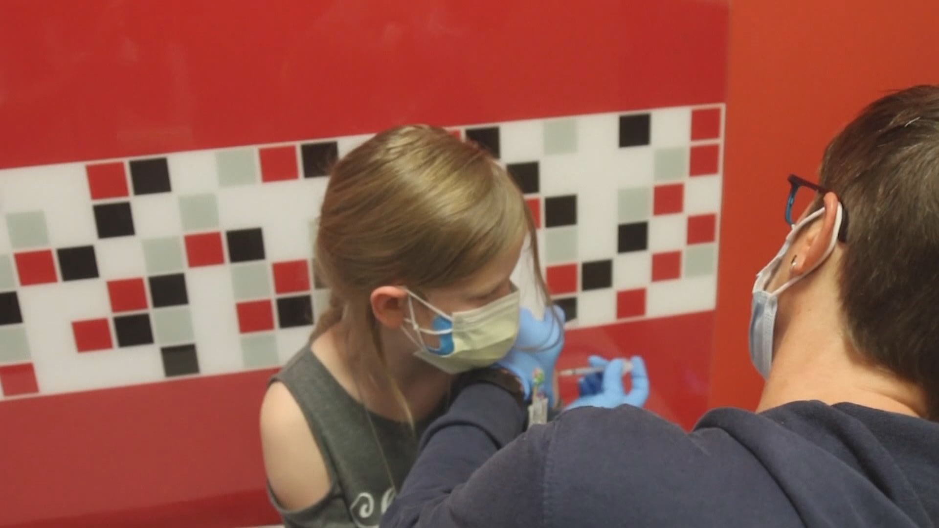 美國開始為5至11歲兒童接種新冠疫苗