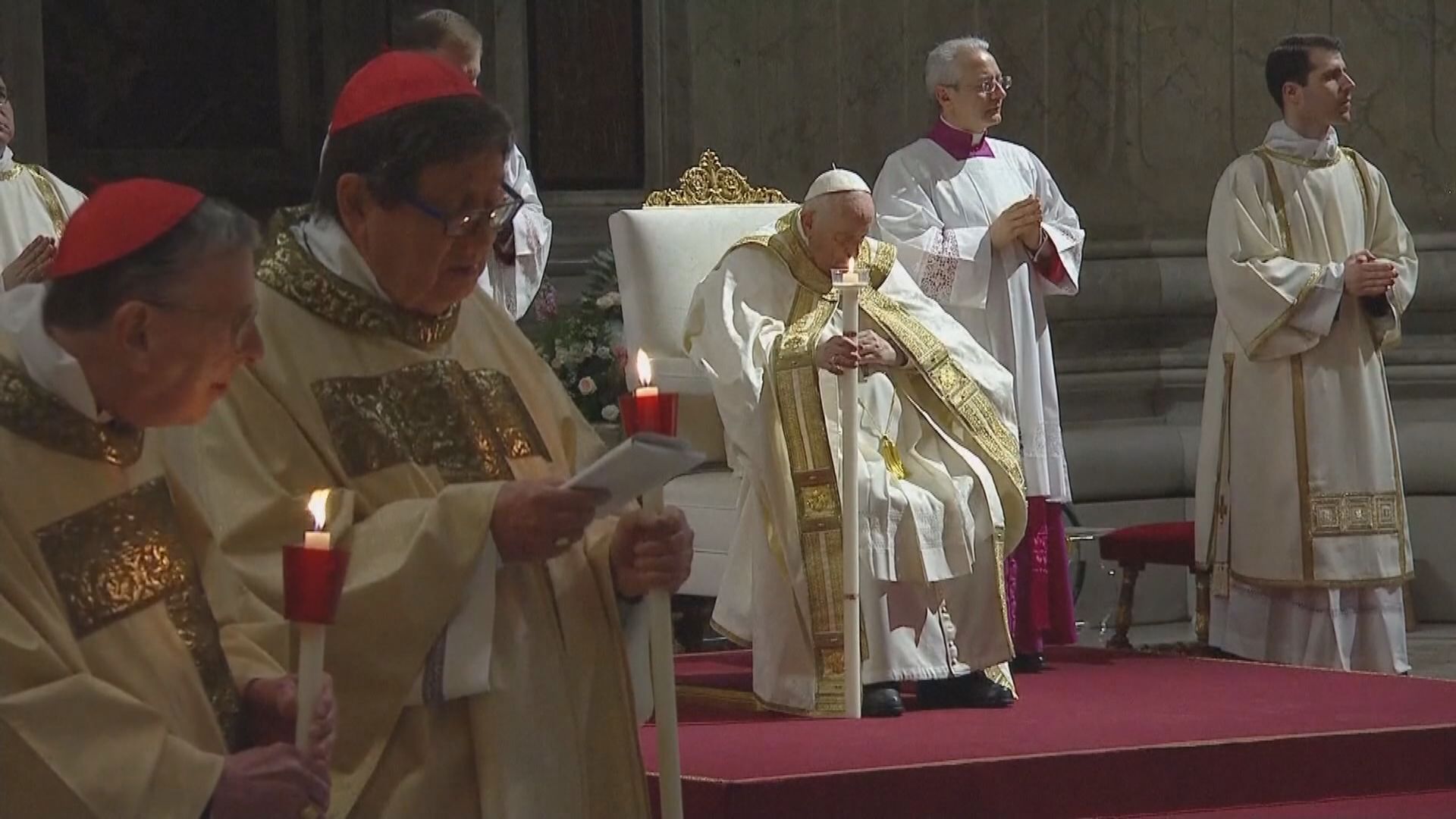 教宗主持復活節前夕守夜彌撒