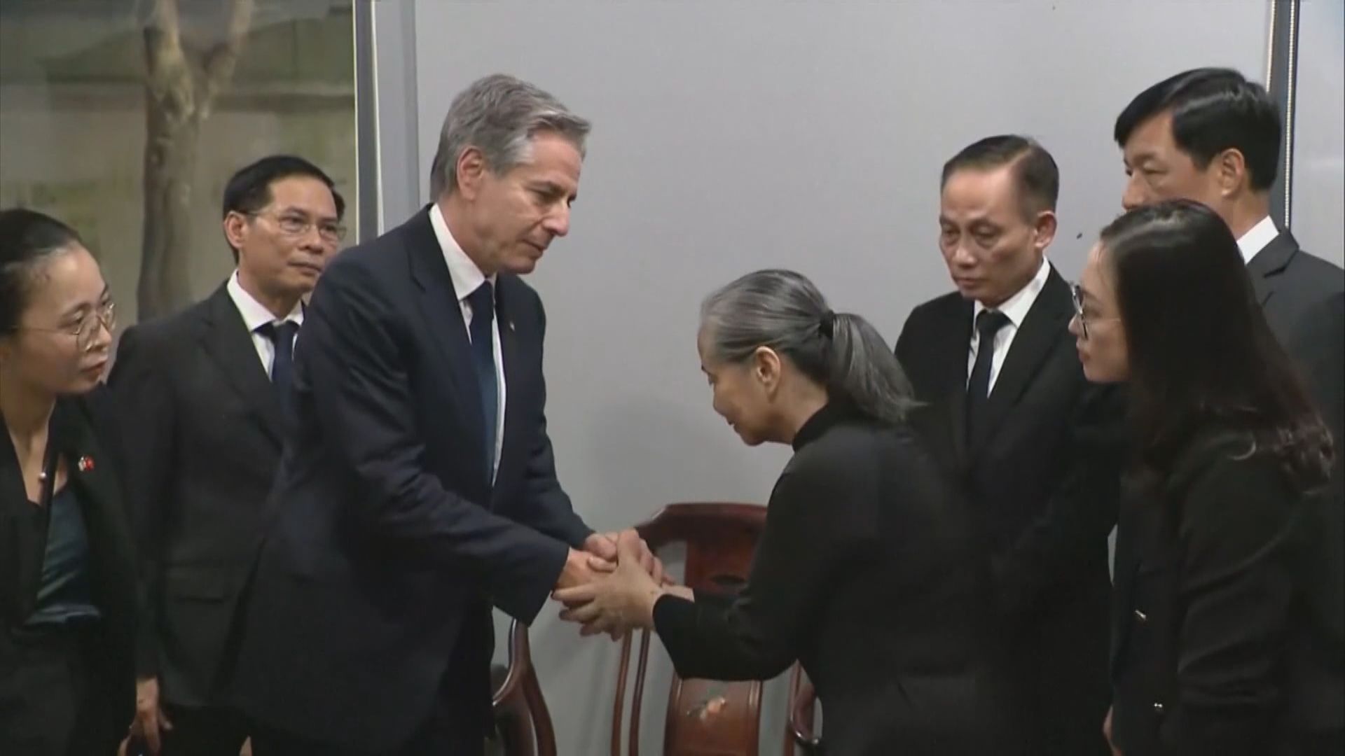 布林肯短暫訪問越南　向阮富仲家人致慰問