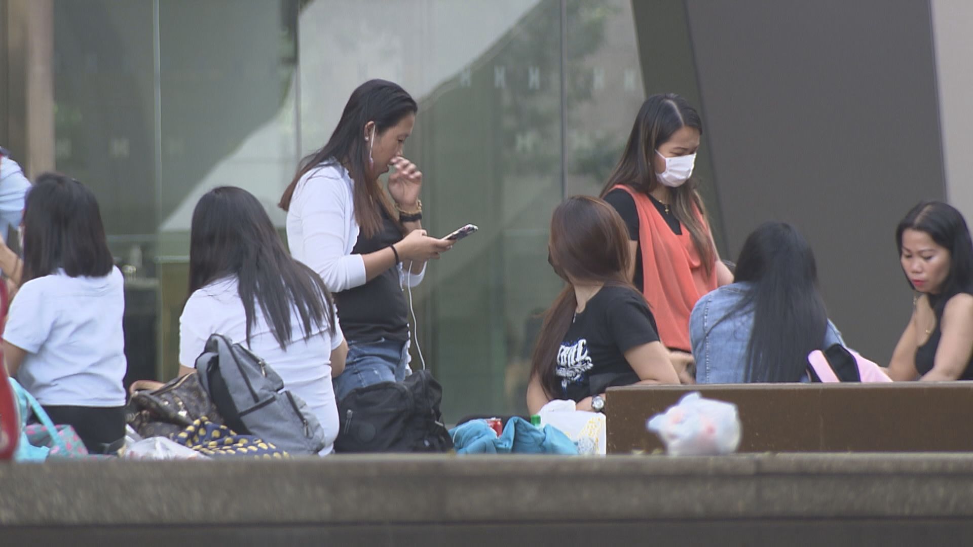 勞工處：外傭抵港前亦需要提供病毒檢測陰性證明