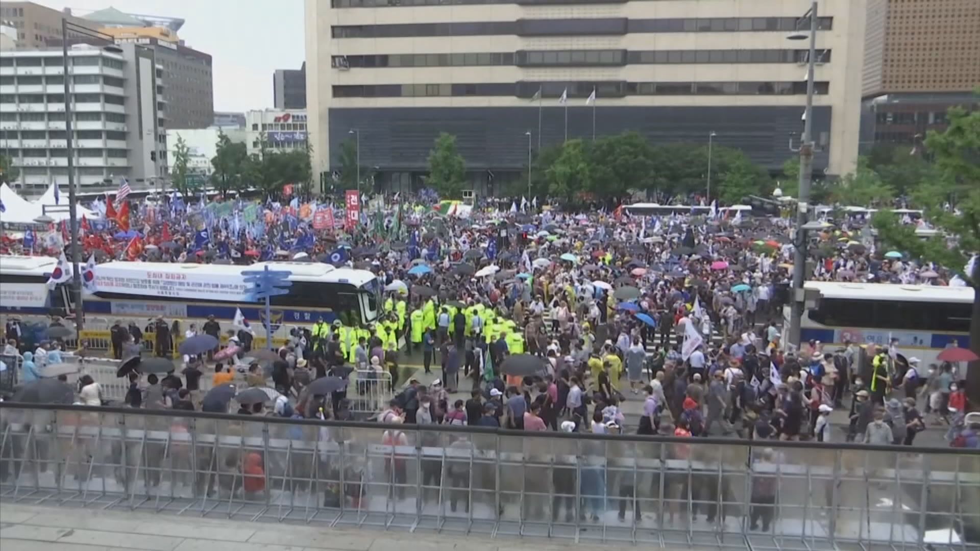 南韓新增確診數創五個月以來最多　有報道指俄國已開始生產自行研發的疫苗