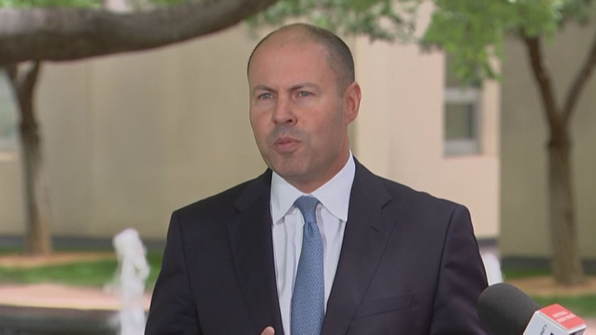 澳洲單日新增逾十萬宗新冠確診　財長也感染