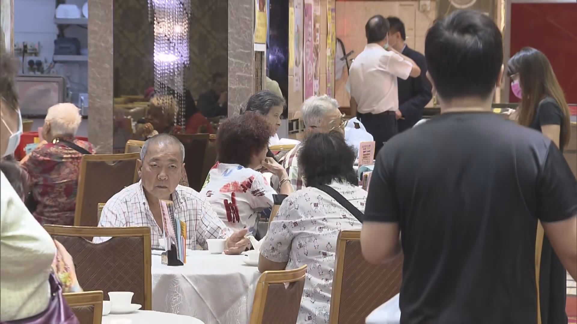 母親節「零訂座」　酒樓冀放寬每枱人數限制