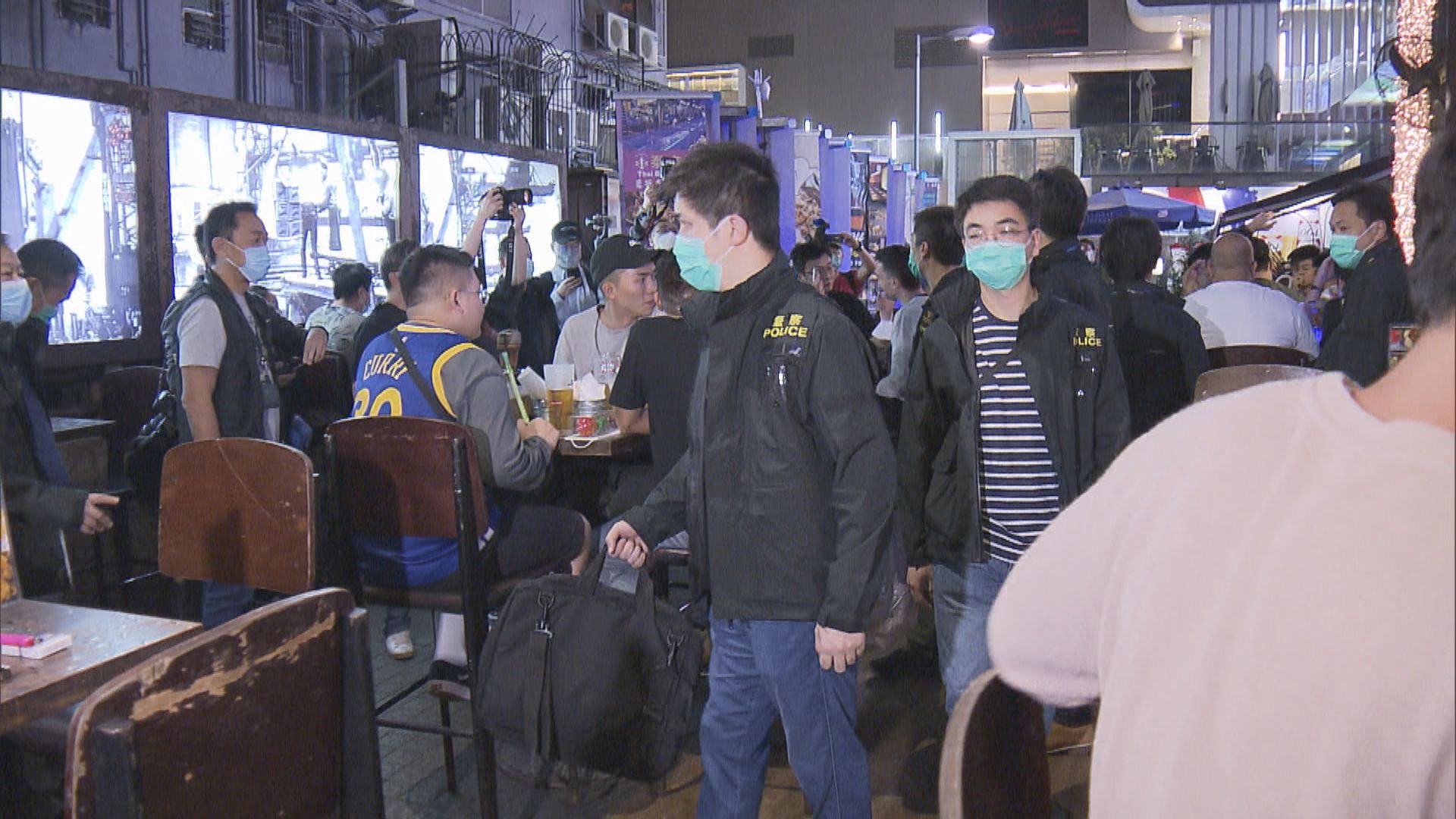 警巡查尖沙咀多間娛樂場所　六人被捕