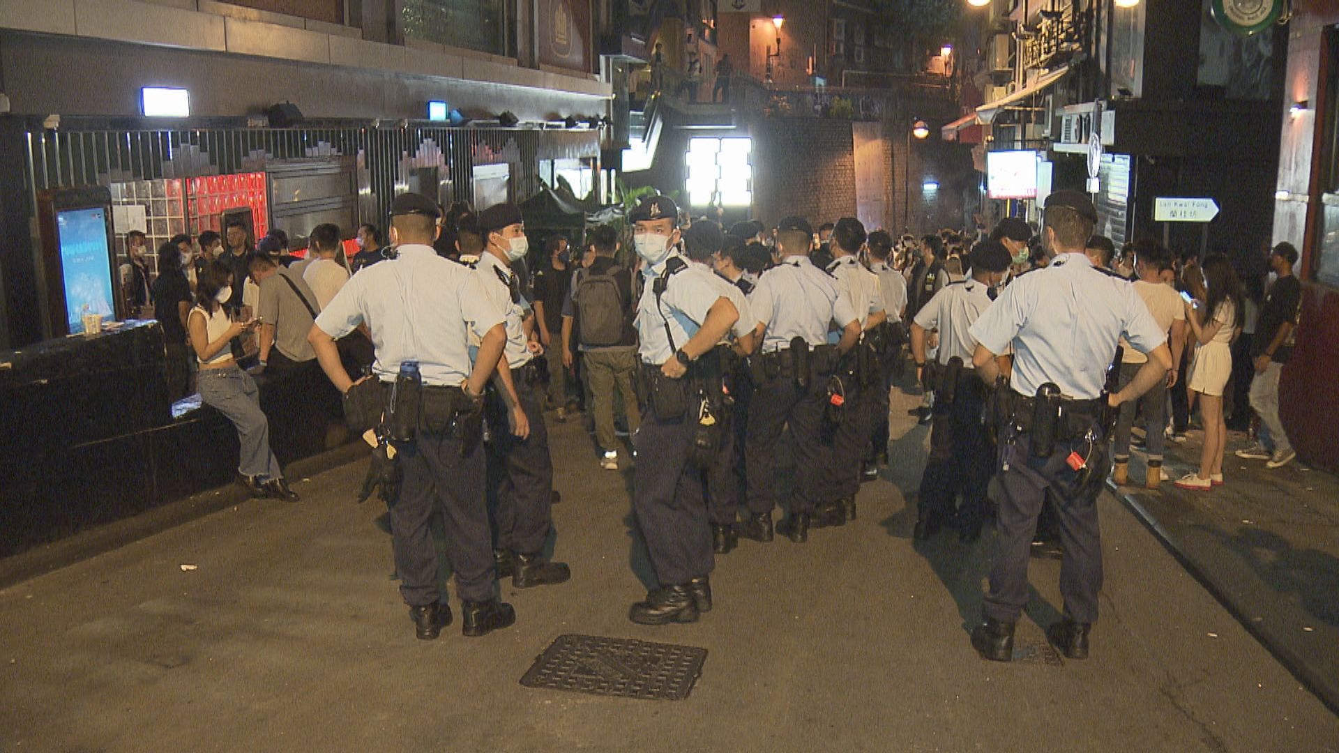 食環署與警方巡查酒吧及餐飲處所　四間須暫停晚市