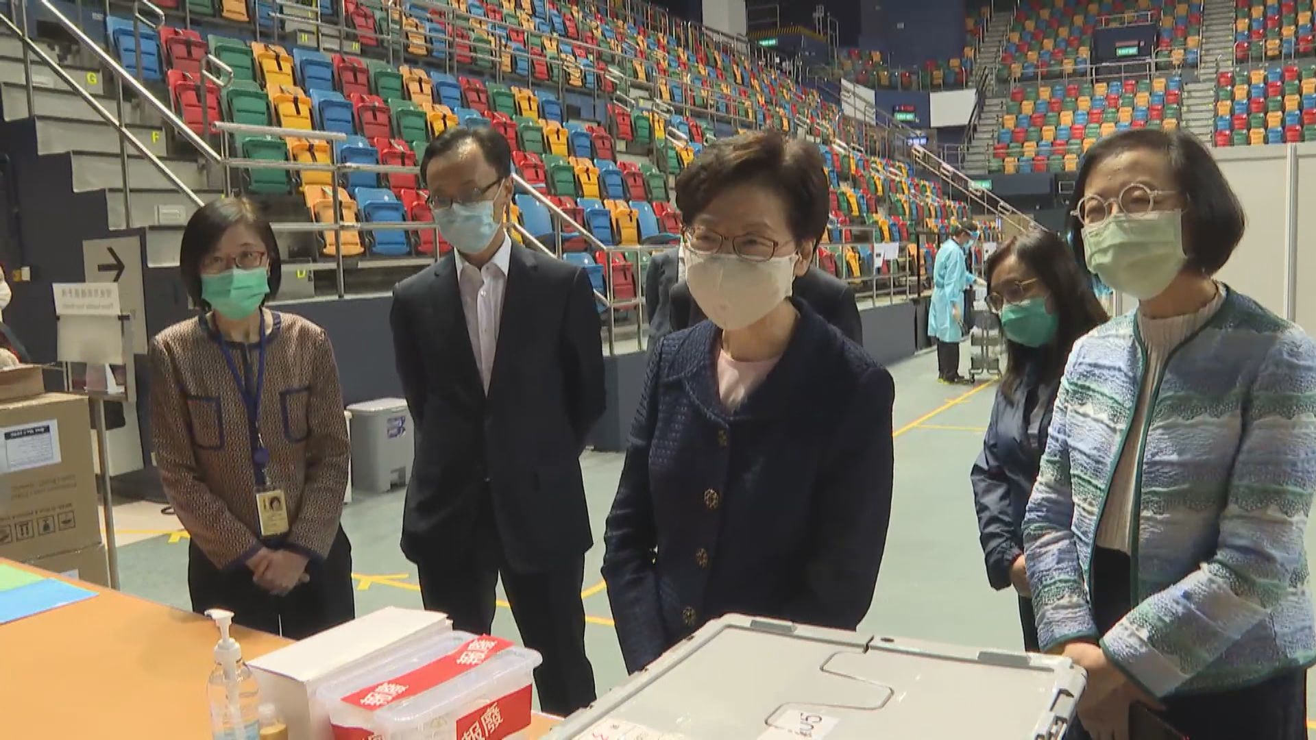 林鄭月娥視察兩個社區檢測中心