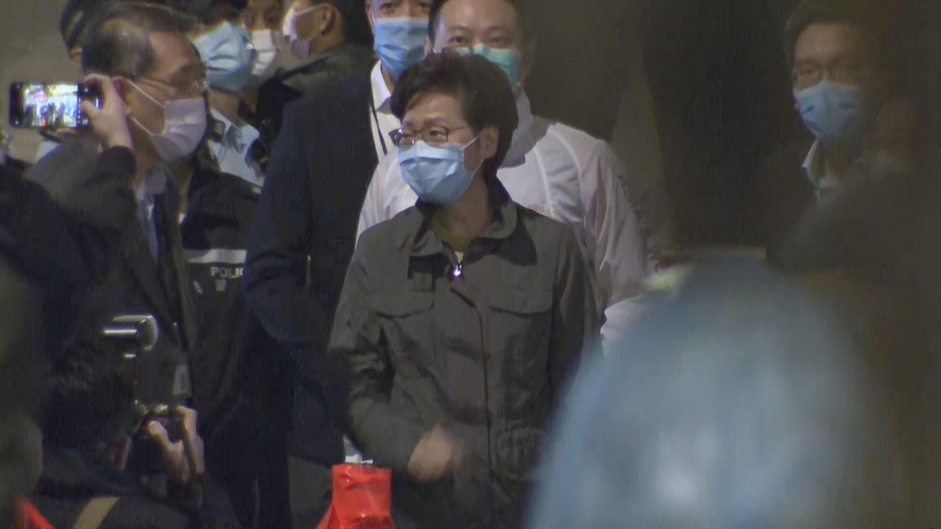 林鄭月娥到北角「受限區域」視察