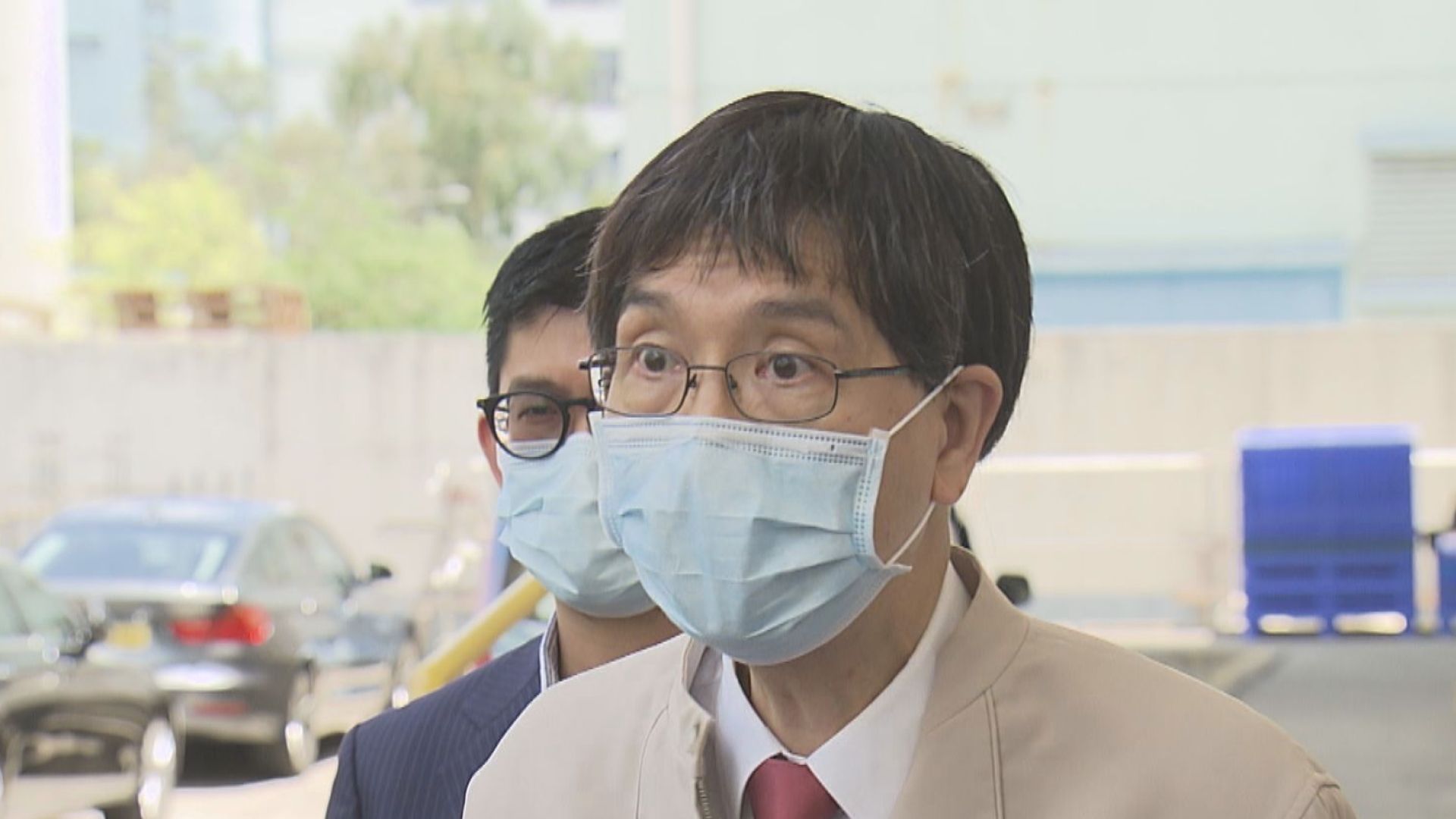 港大微生物學系講座教授袁國勇到金域檢驗視察