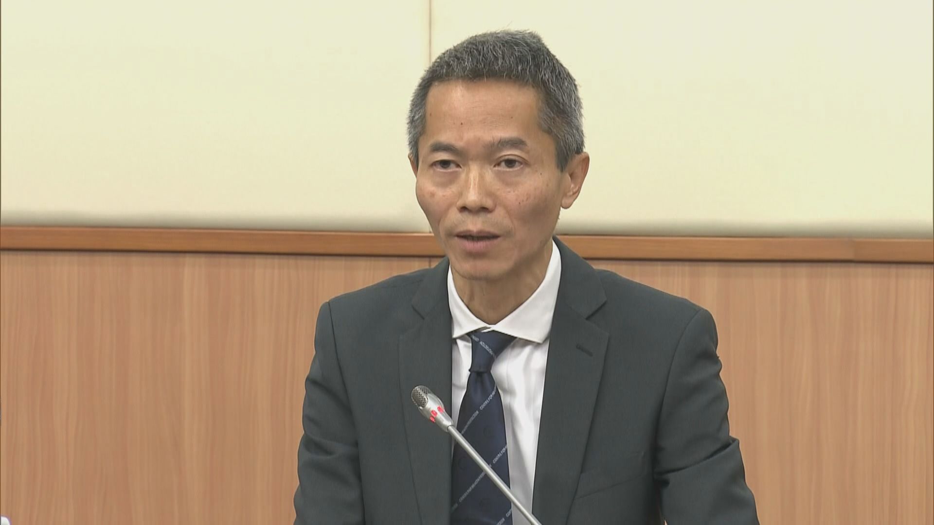 本港疑似個案三名密切接觸者安排到隔離營