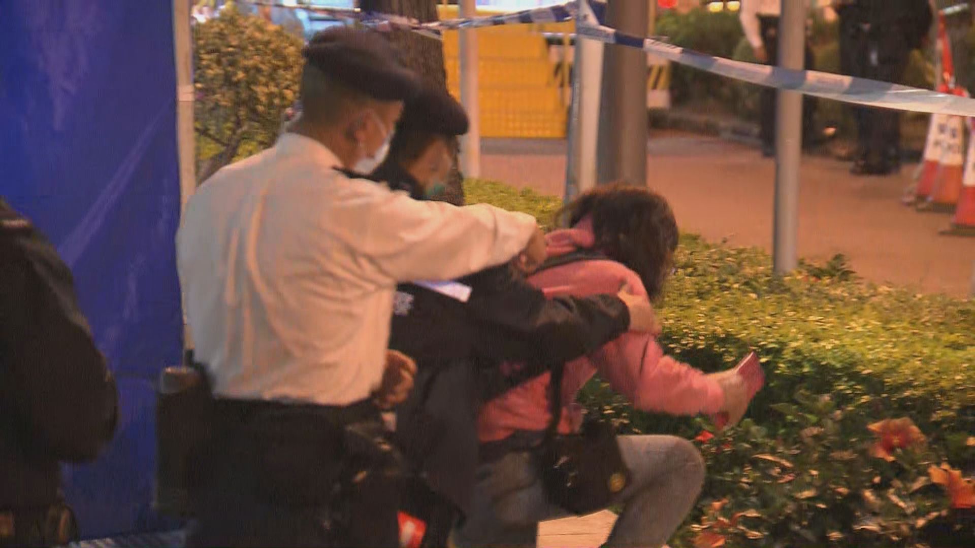 馬鞍山恆江樓圍封強檢　有居民想逃走被制止