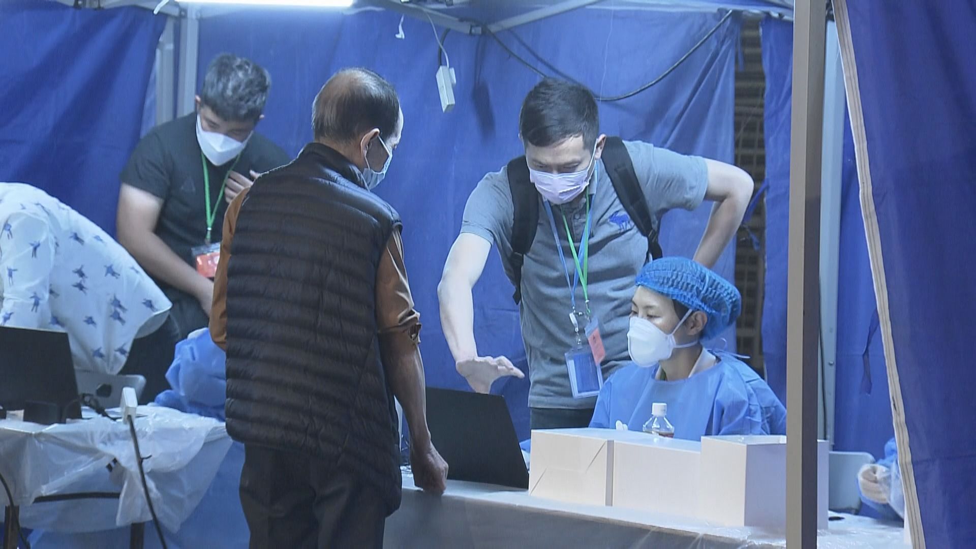 【連續第九晚】深水埗恒安樓及佐敦文英樓圍封強檢　