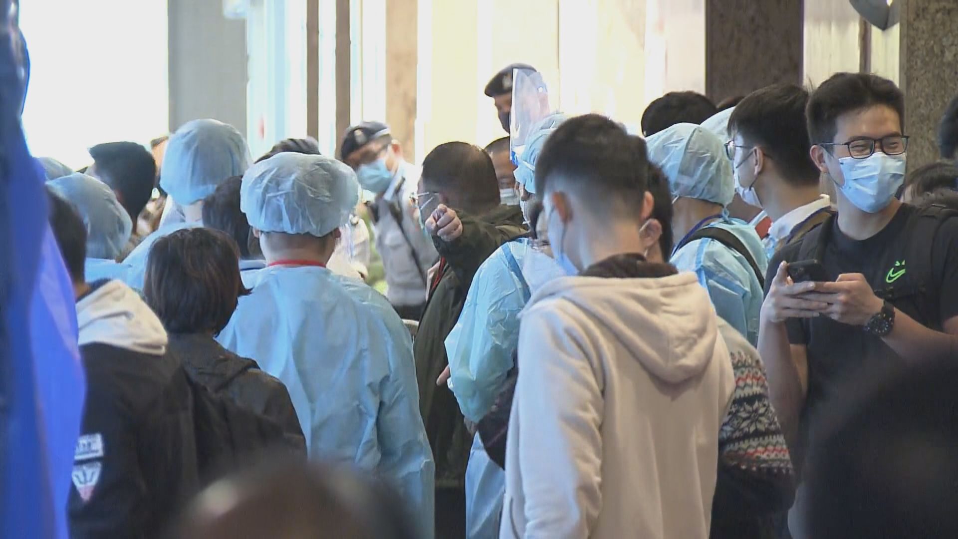 銅鑼灣縉景臺第一座及北角富麗園B座晚上七時圍封強檢