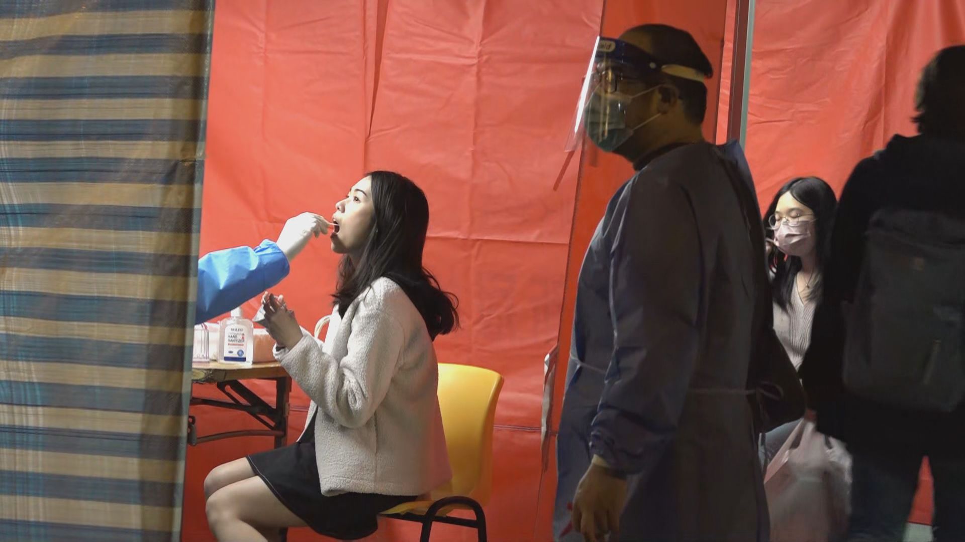 一晚封三區　逸東二邨信逸樓被圍封強檢