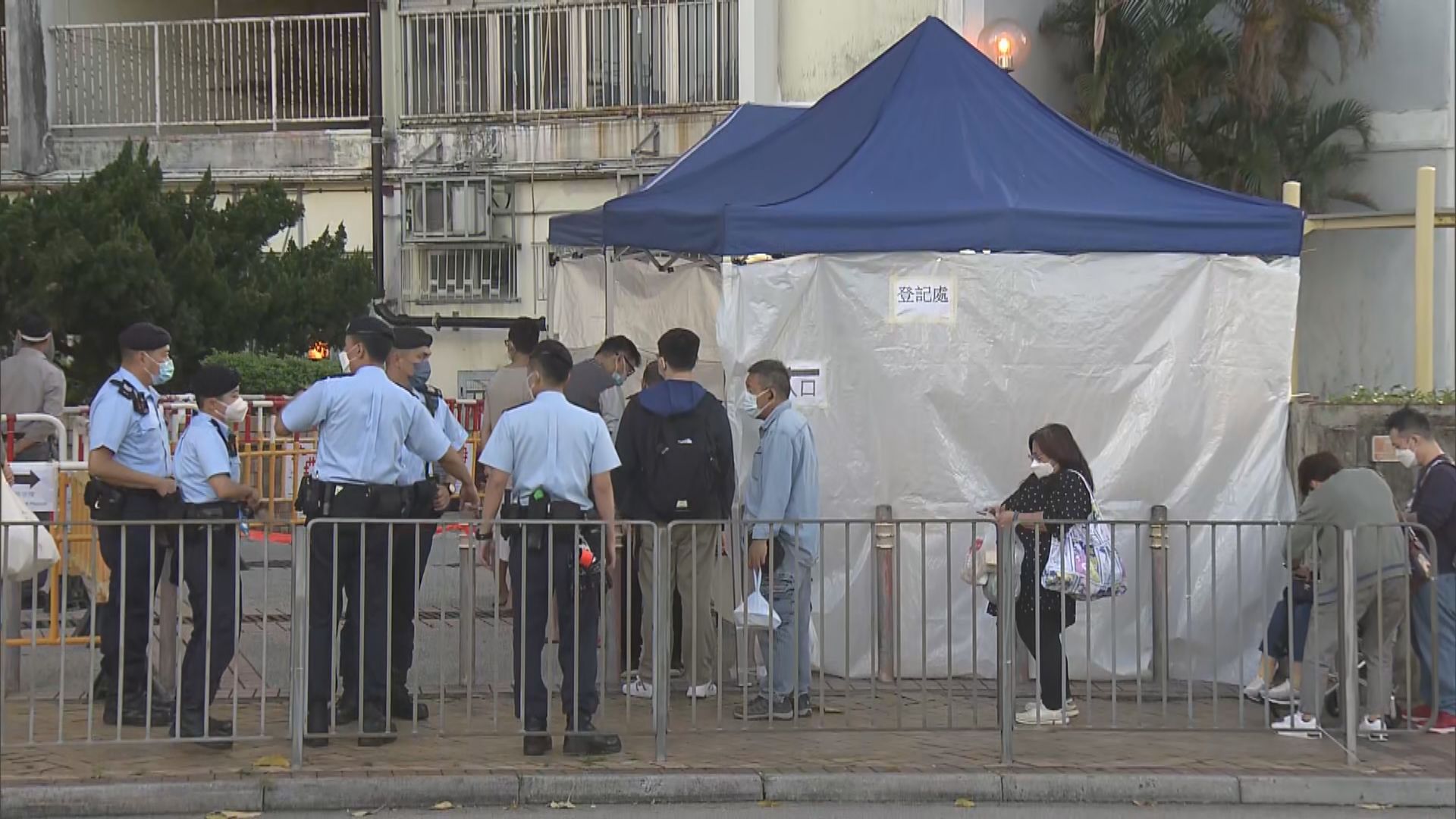 深水埗、沙田、荔枝角及薄扶林分別有大廈被圍封強檢