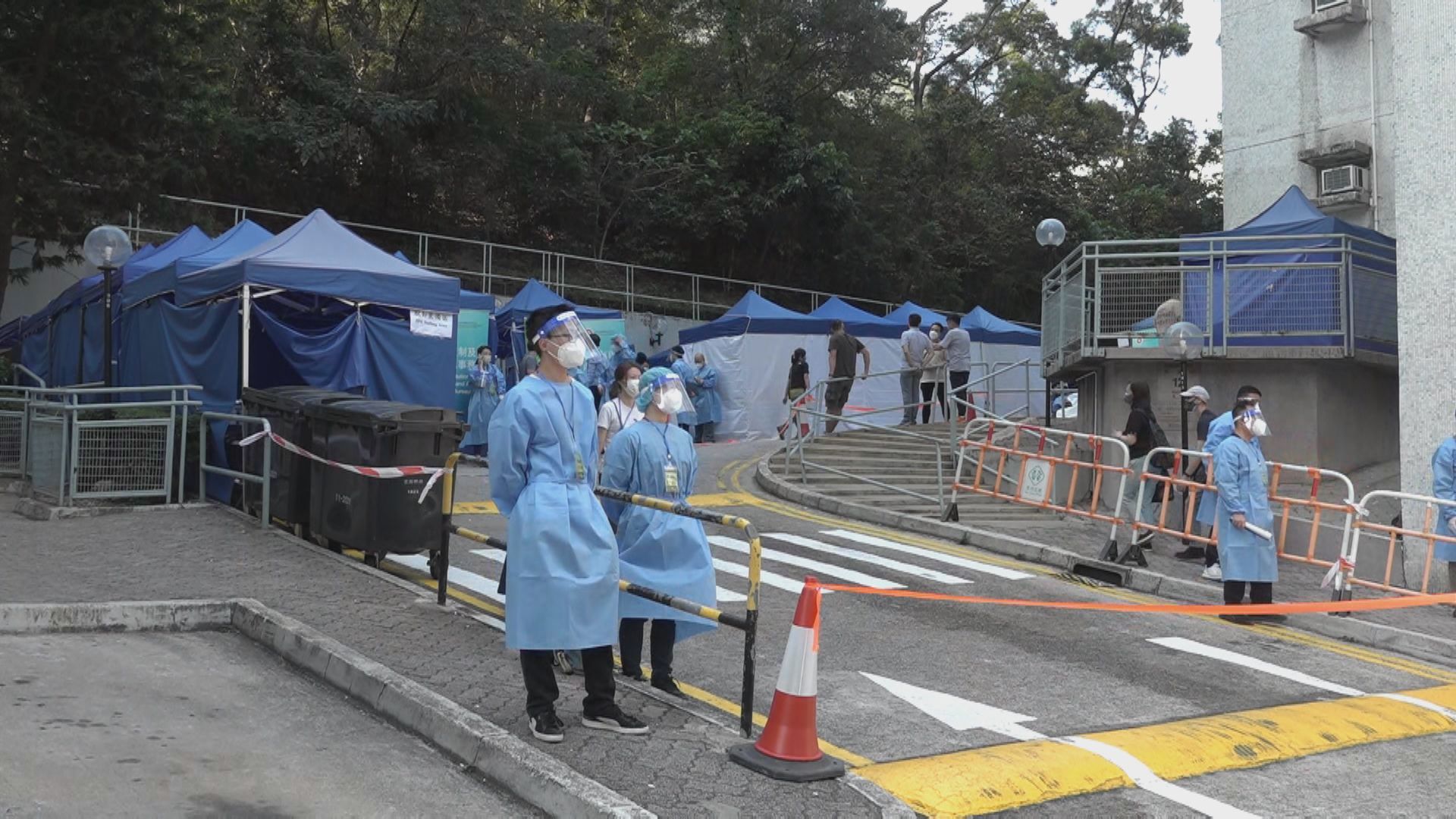 黃大仙翠竹花園及粉嶺祥華邨有大廈須圍封強檢