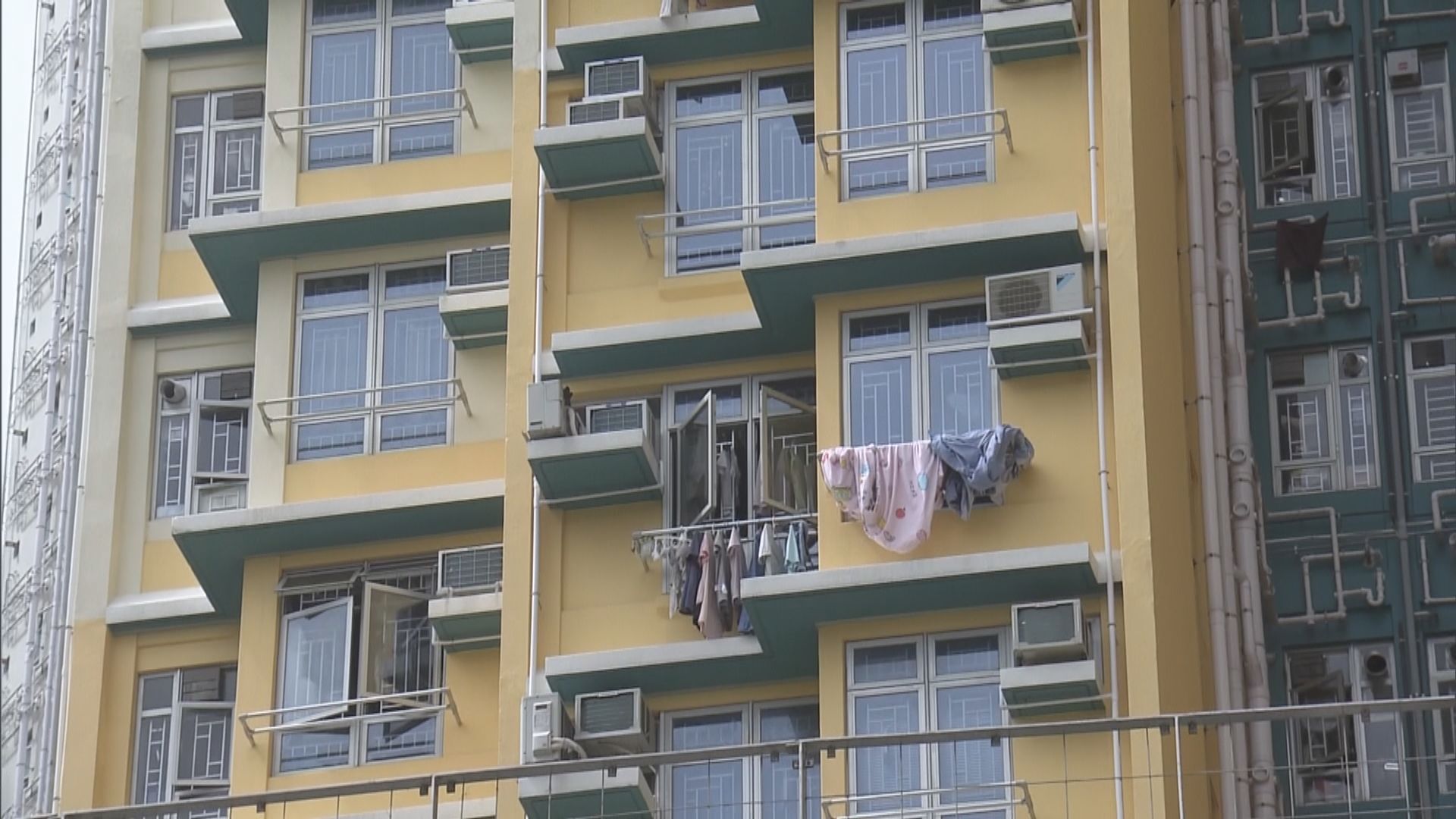 觀塘安泰邨盛泰樓圍封強檢