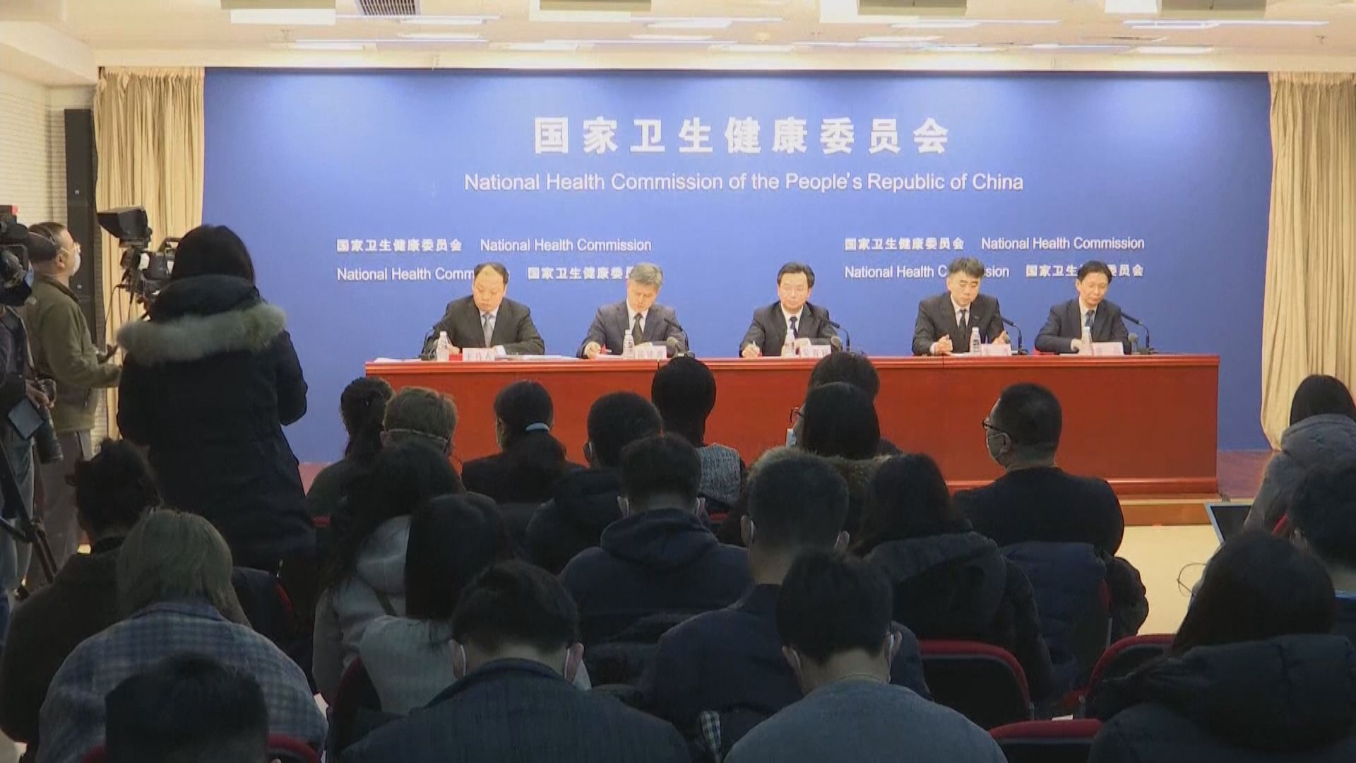 官方指檢測能力擴大令確診病例數目急增